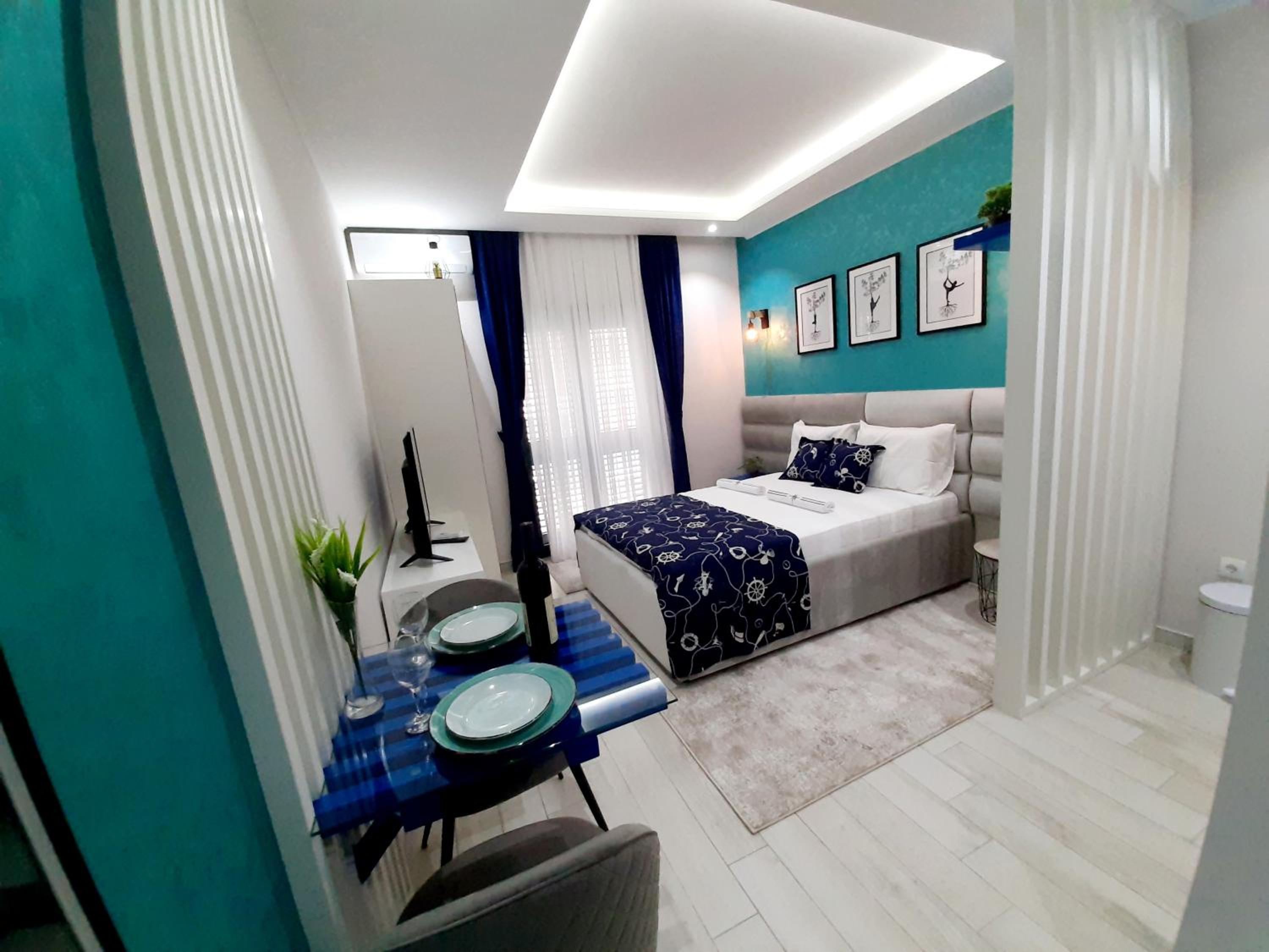 Studio Apartment