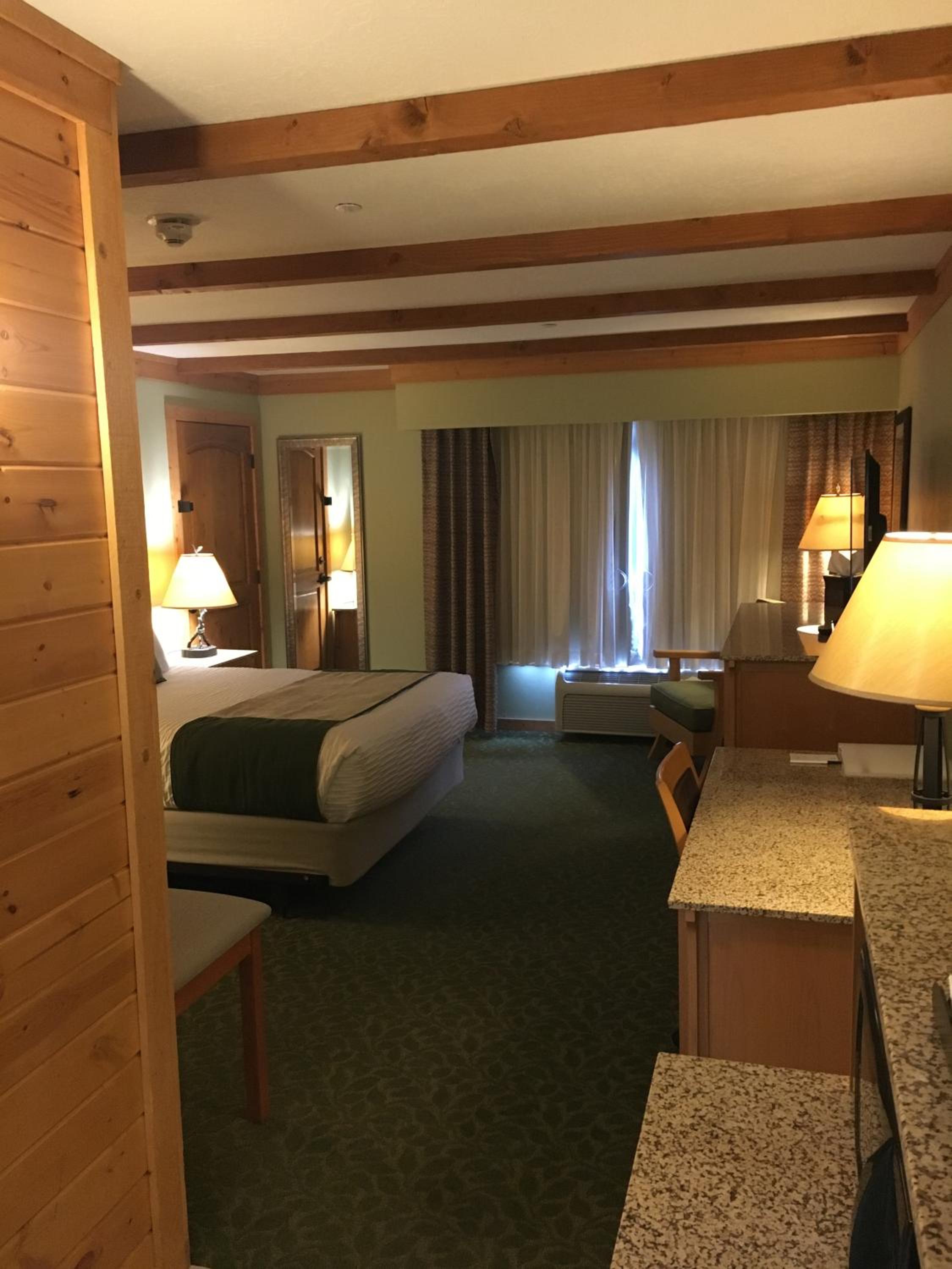 King Room - Disability Access/Non-Smoking - Photo 5