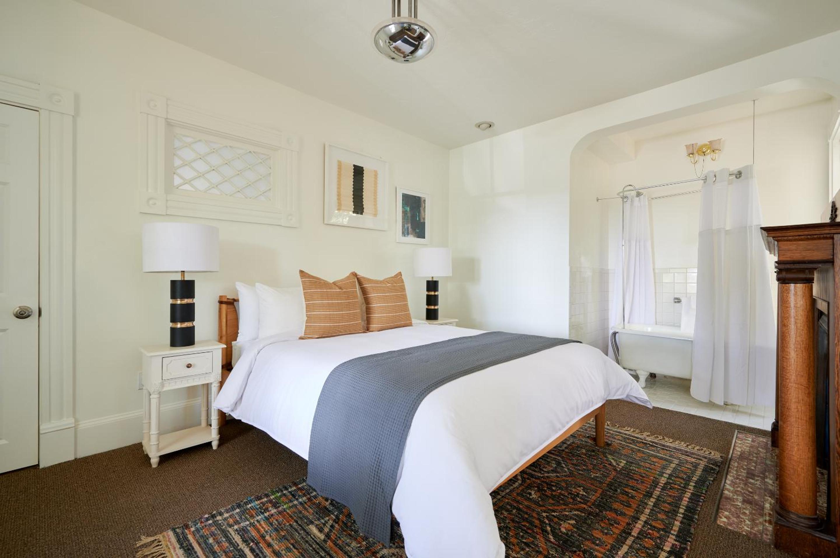 Chambre Lit Queen-Size Deluxe