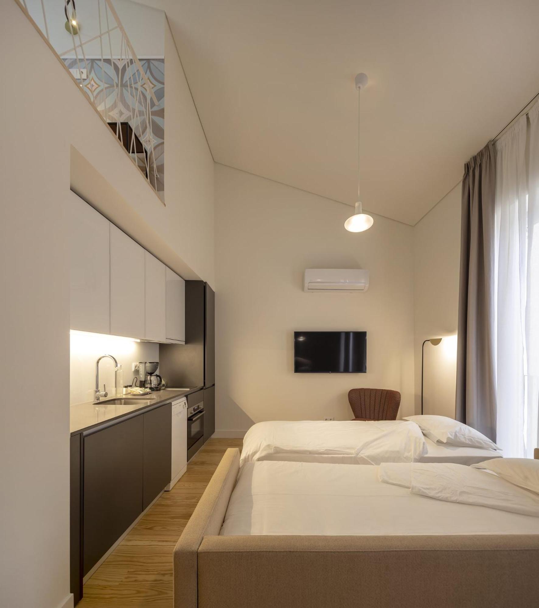 Duplex One-Bedroom Apartment photo 2