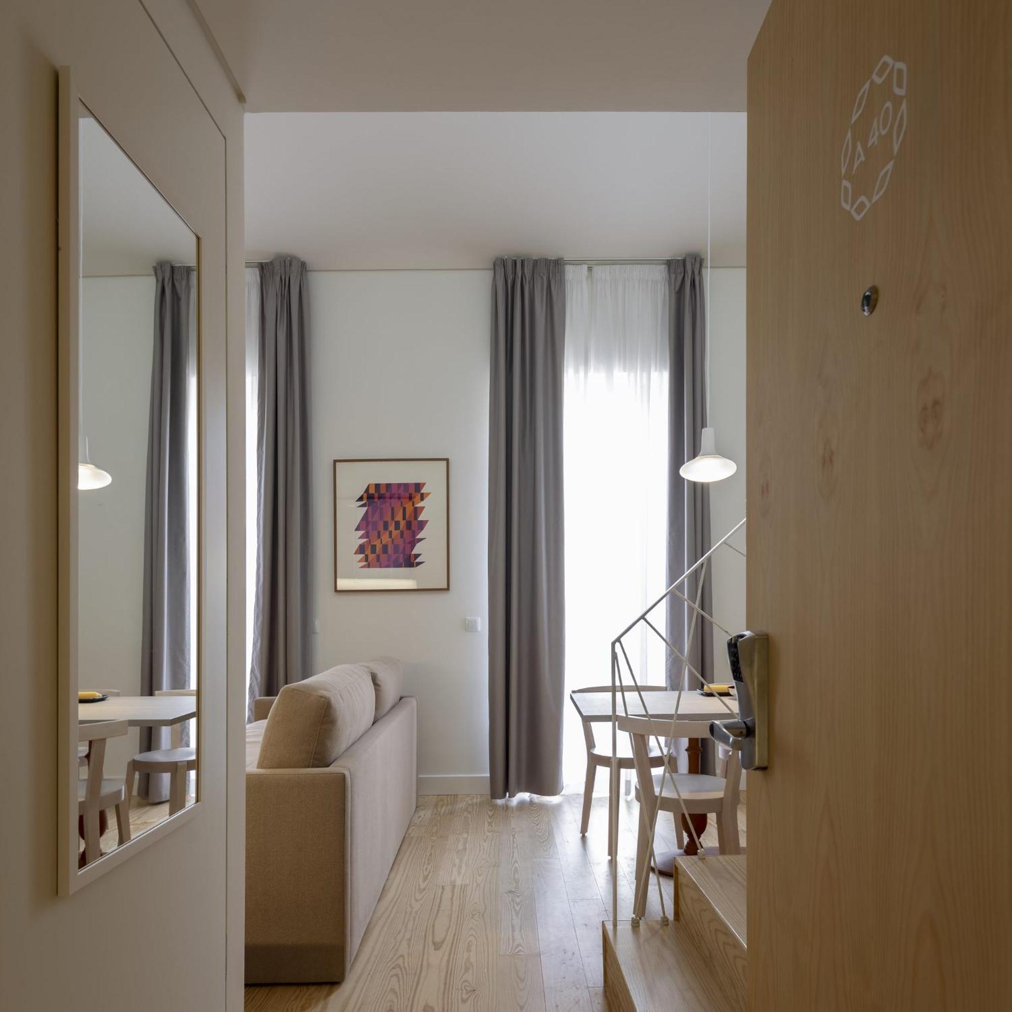 Duplex One-Bedroom Apartment photo 3