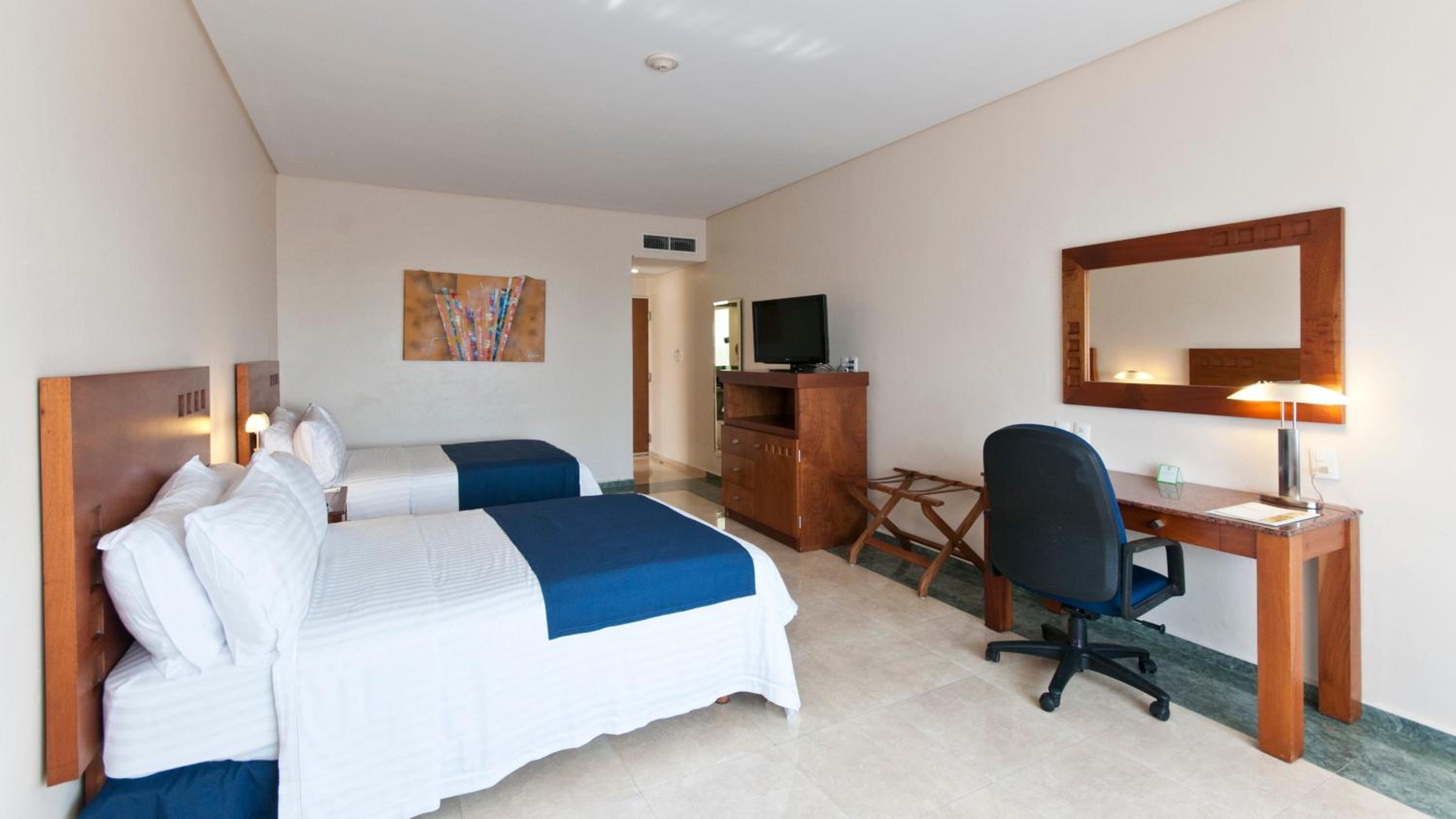 Standard Quadruple Room with Two Double Beds and 4 Adults Occupancy (Non Smoking)
