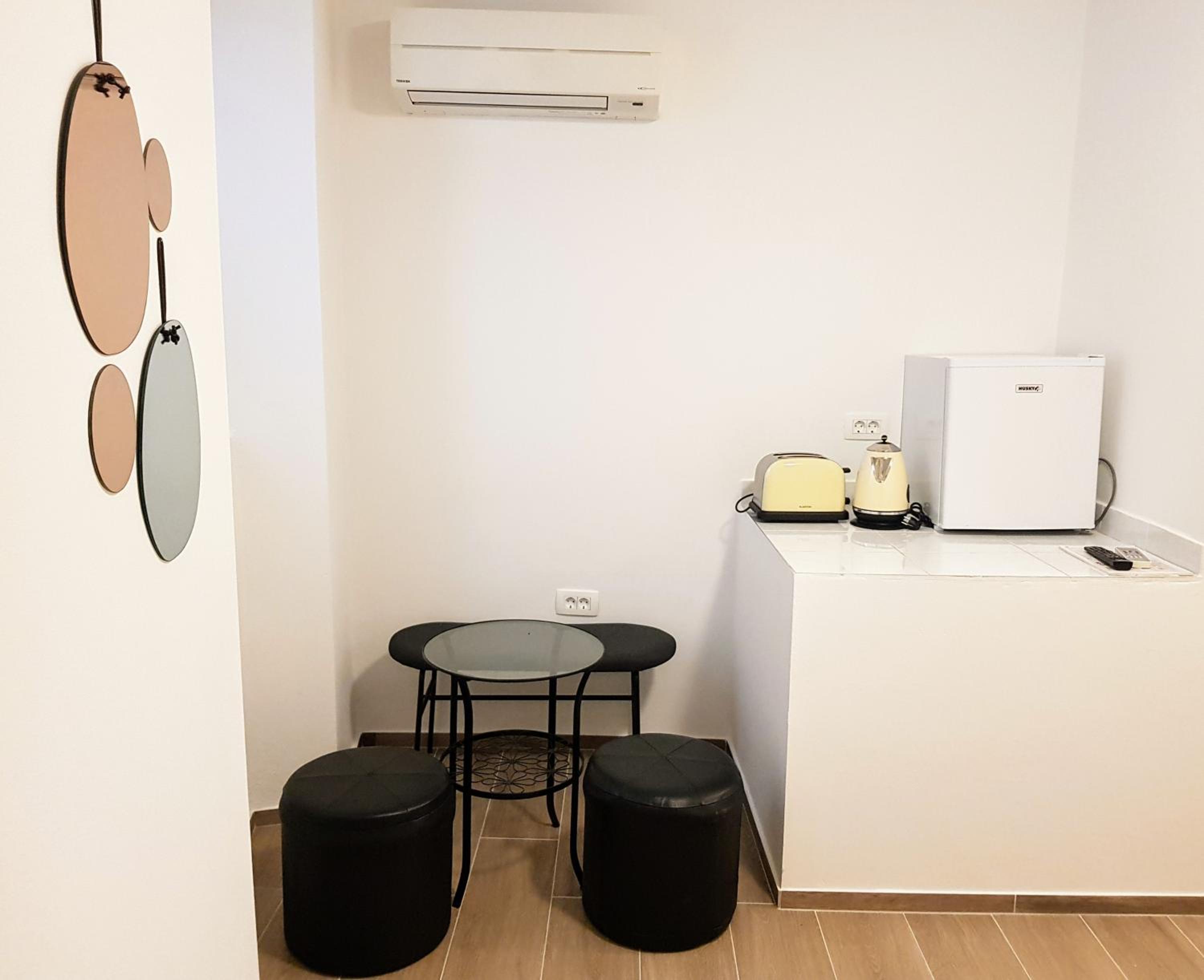 Deluxe King Room photo 2