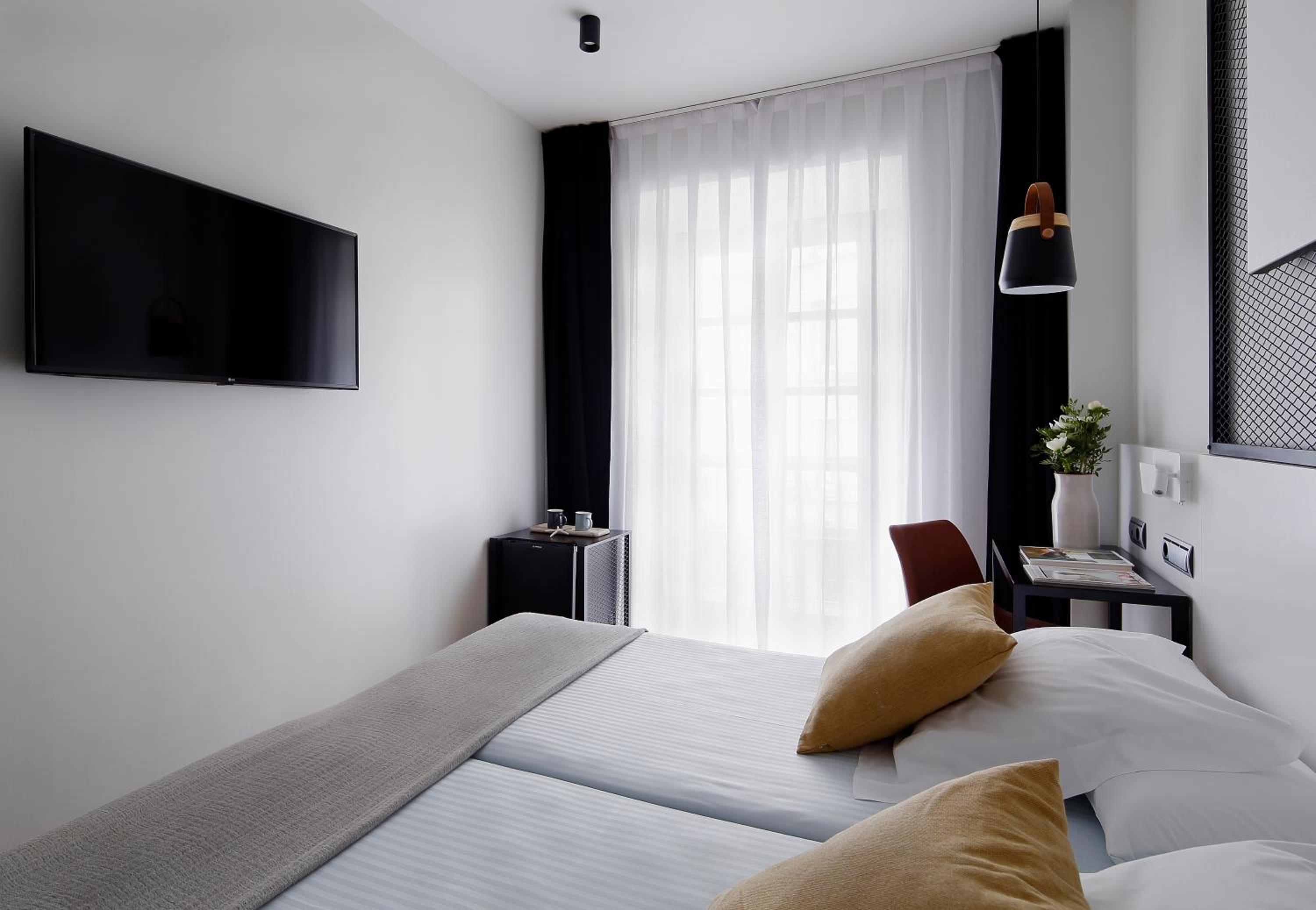 Double or Twin Room photo 3