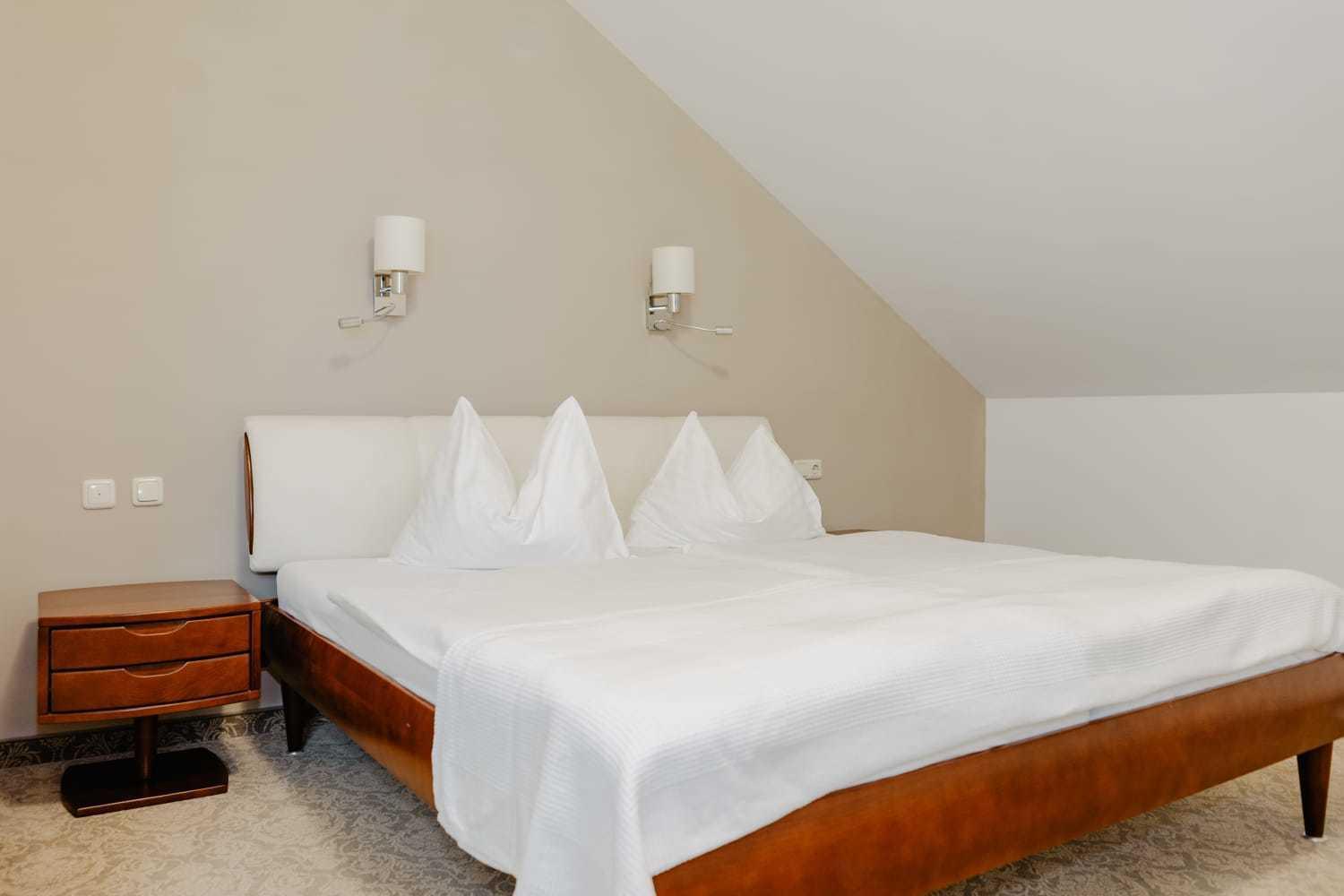 Standard Double Room - Photo 5
