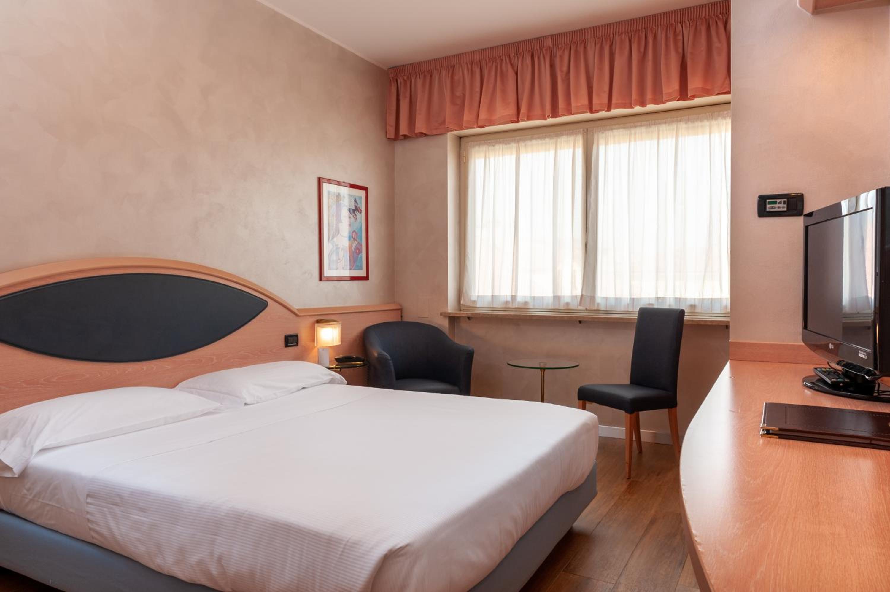 Double Room - Photo 1
