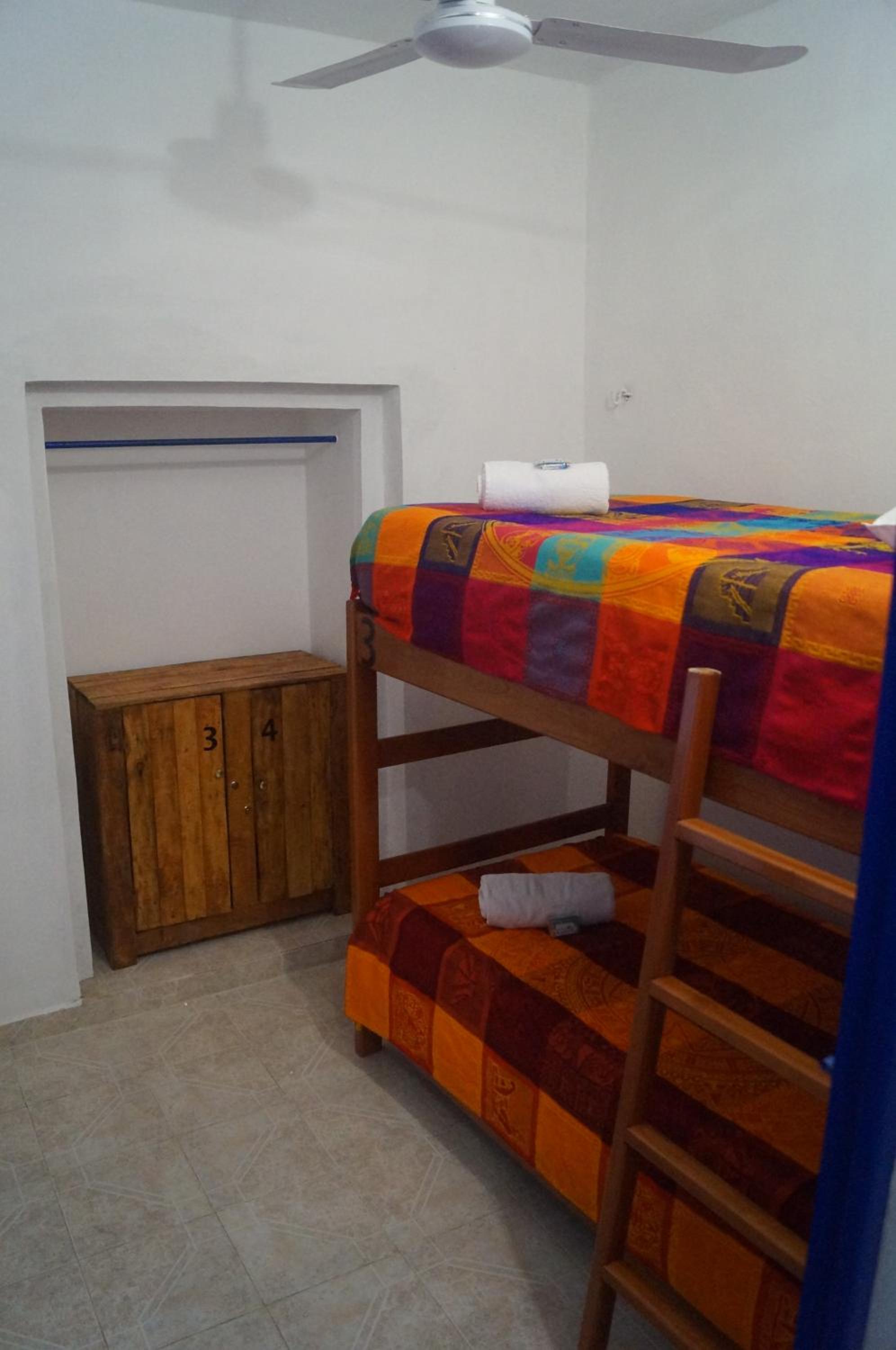 Single Bed in 4-Bed Dormitory Room photo 3