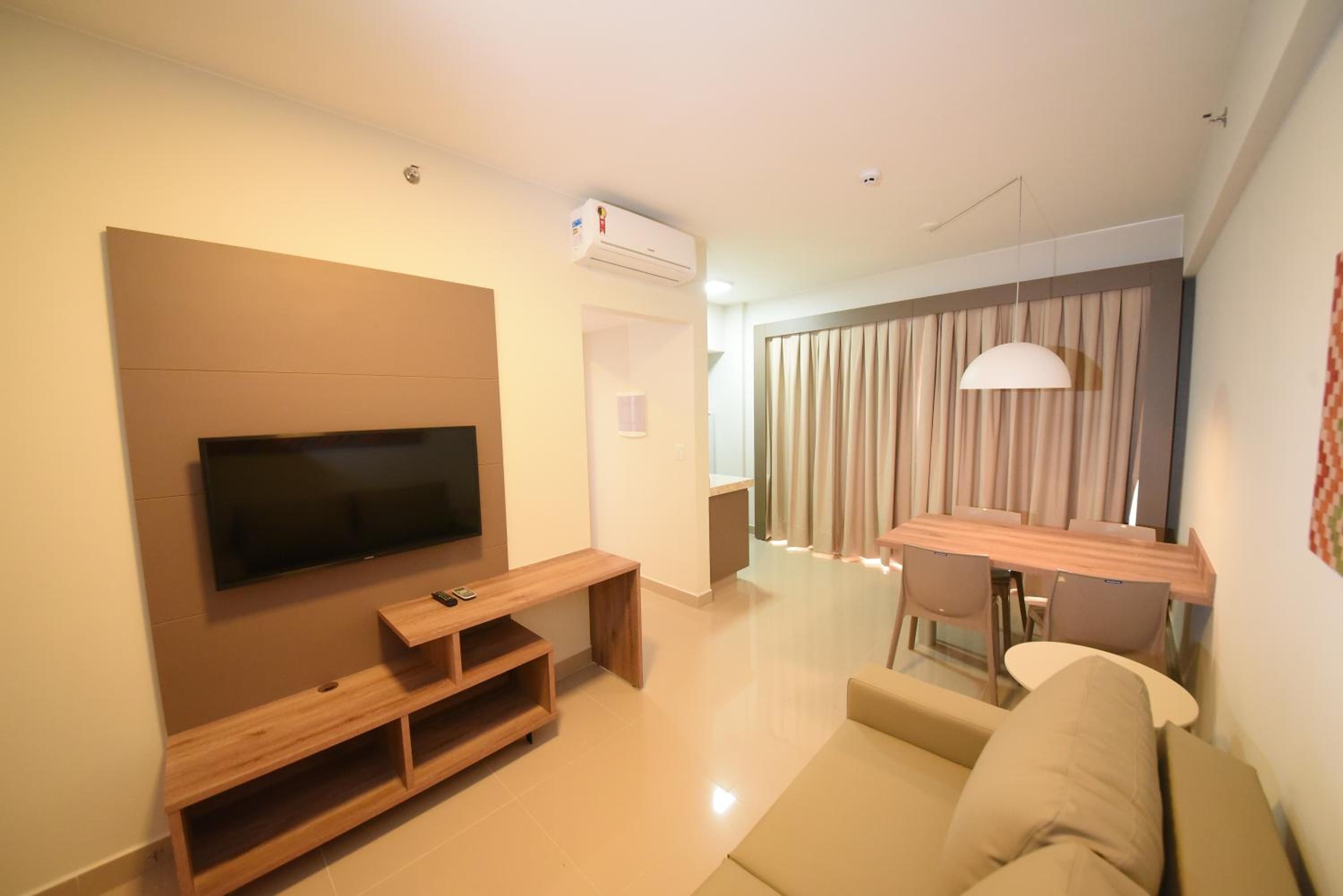 Apartment with Pool View  photo 3