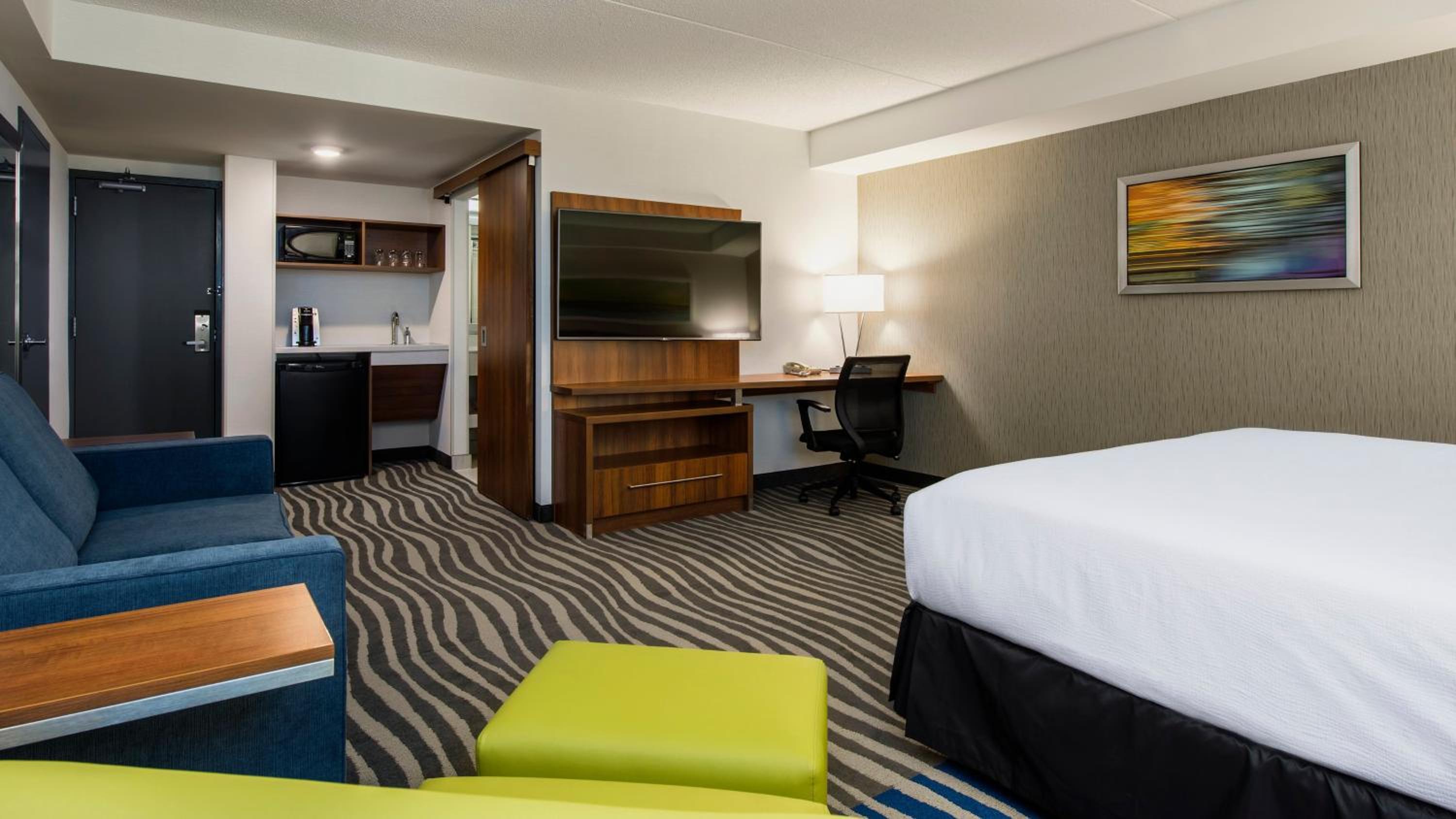 King Suite With Sofa Bed