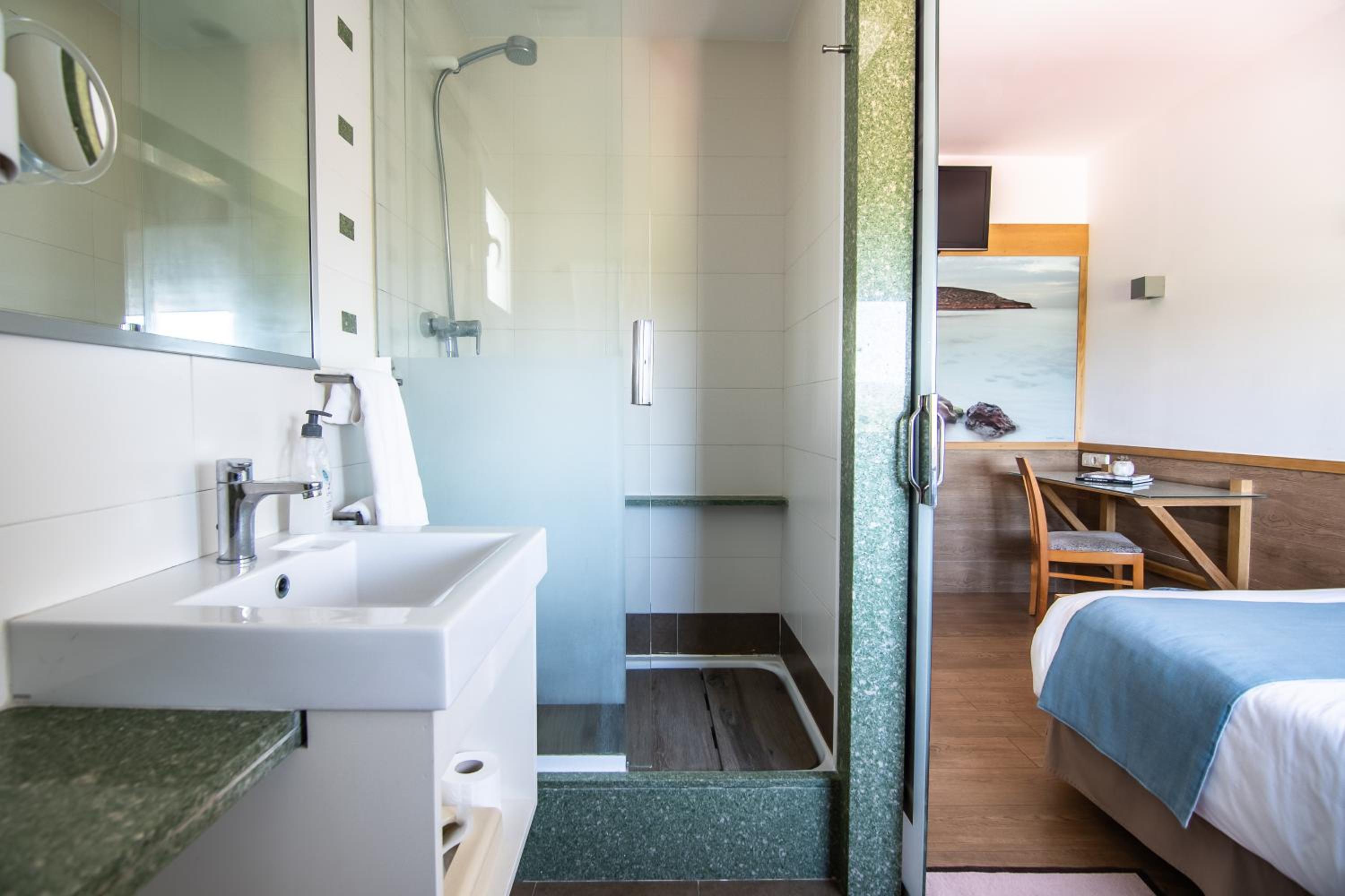 Single Room photo 2