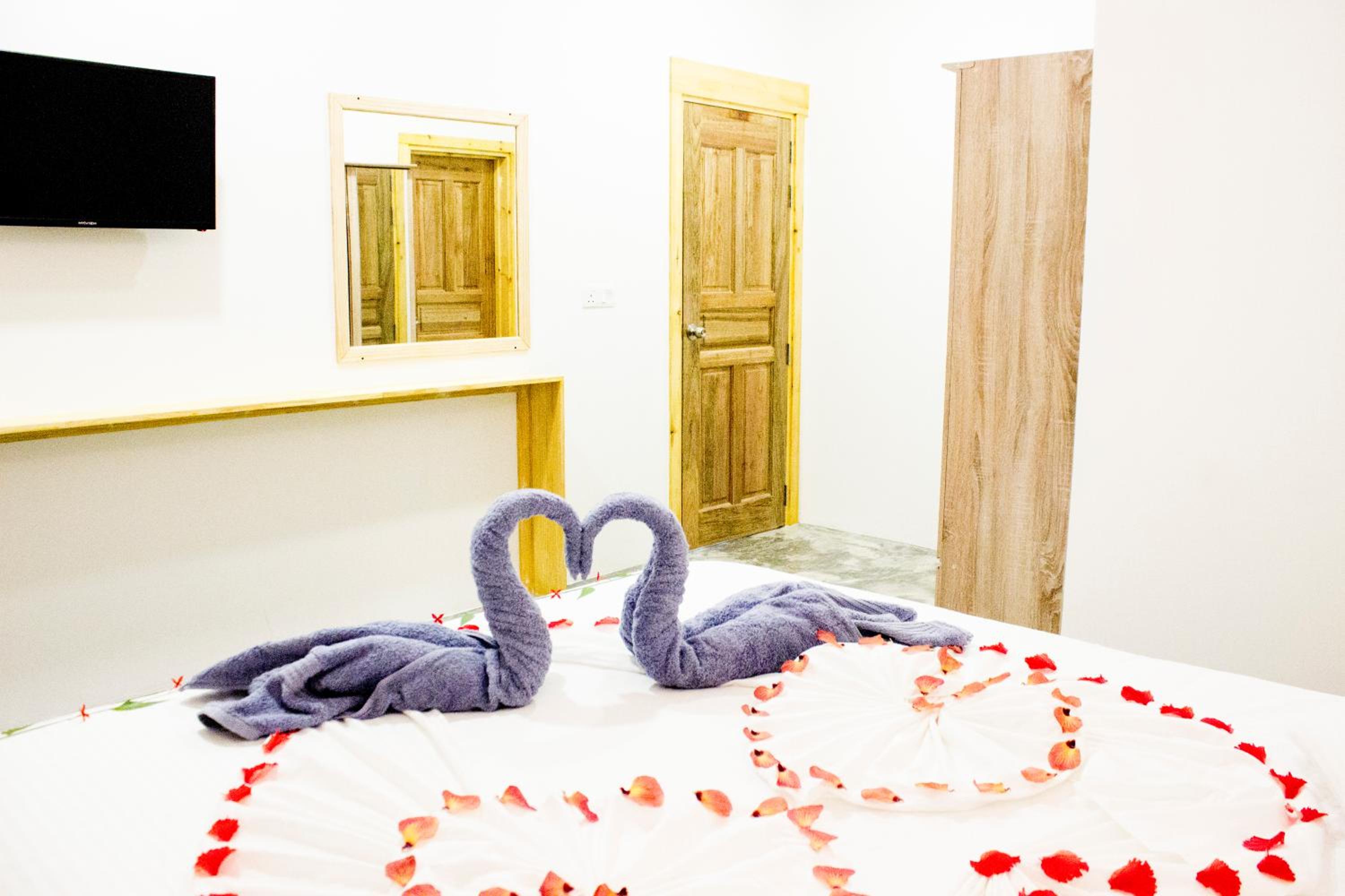 Standard Double or Twin Room with Garden View