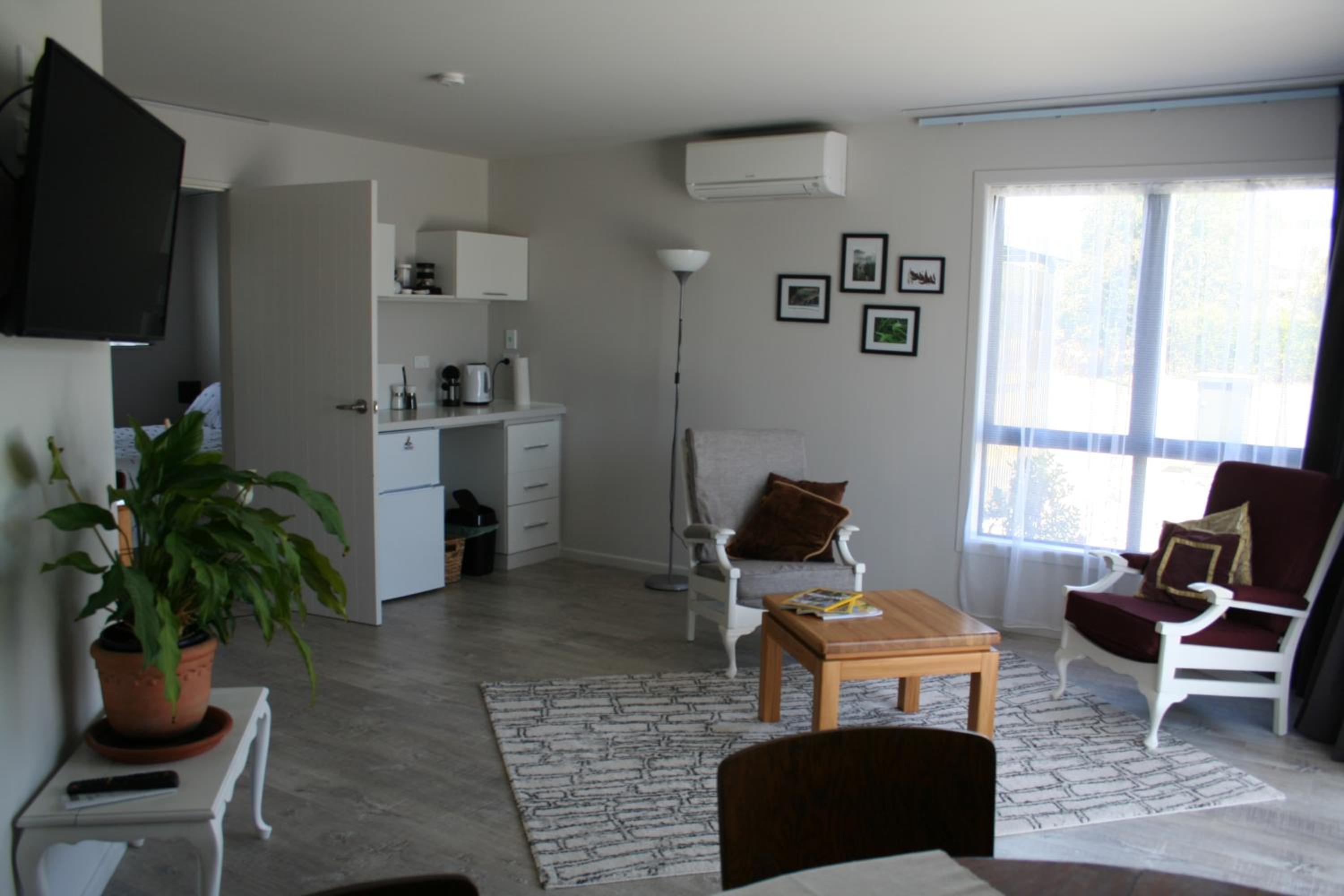 Deluxe Suite photo 3