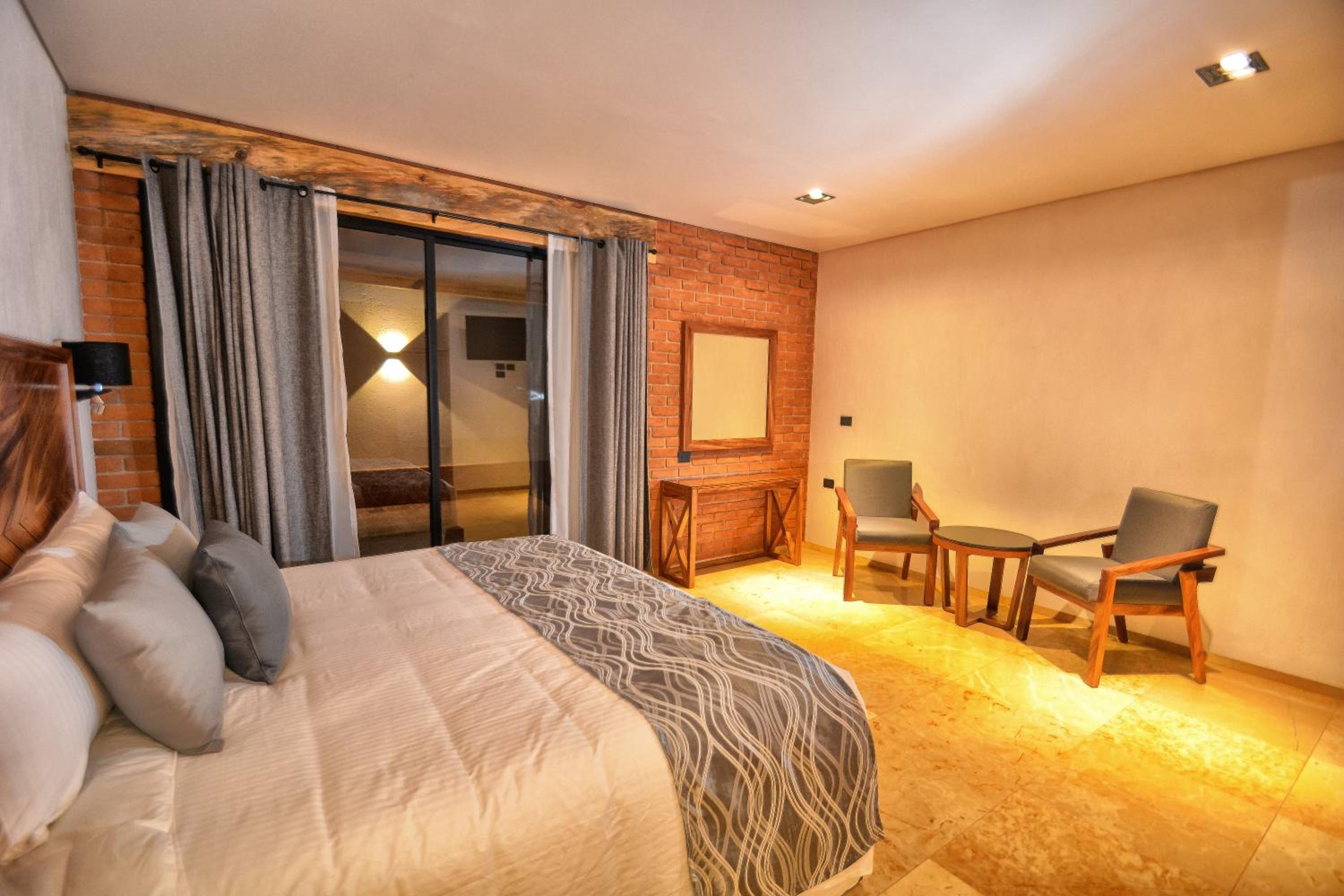 Superior Suite photo 1