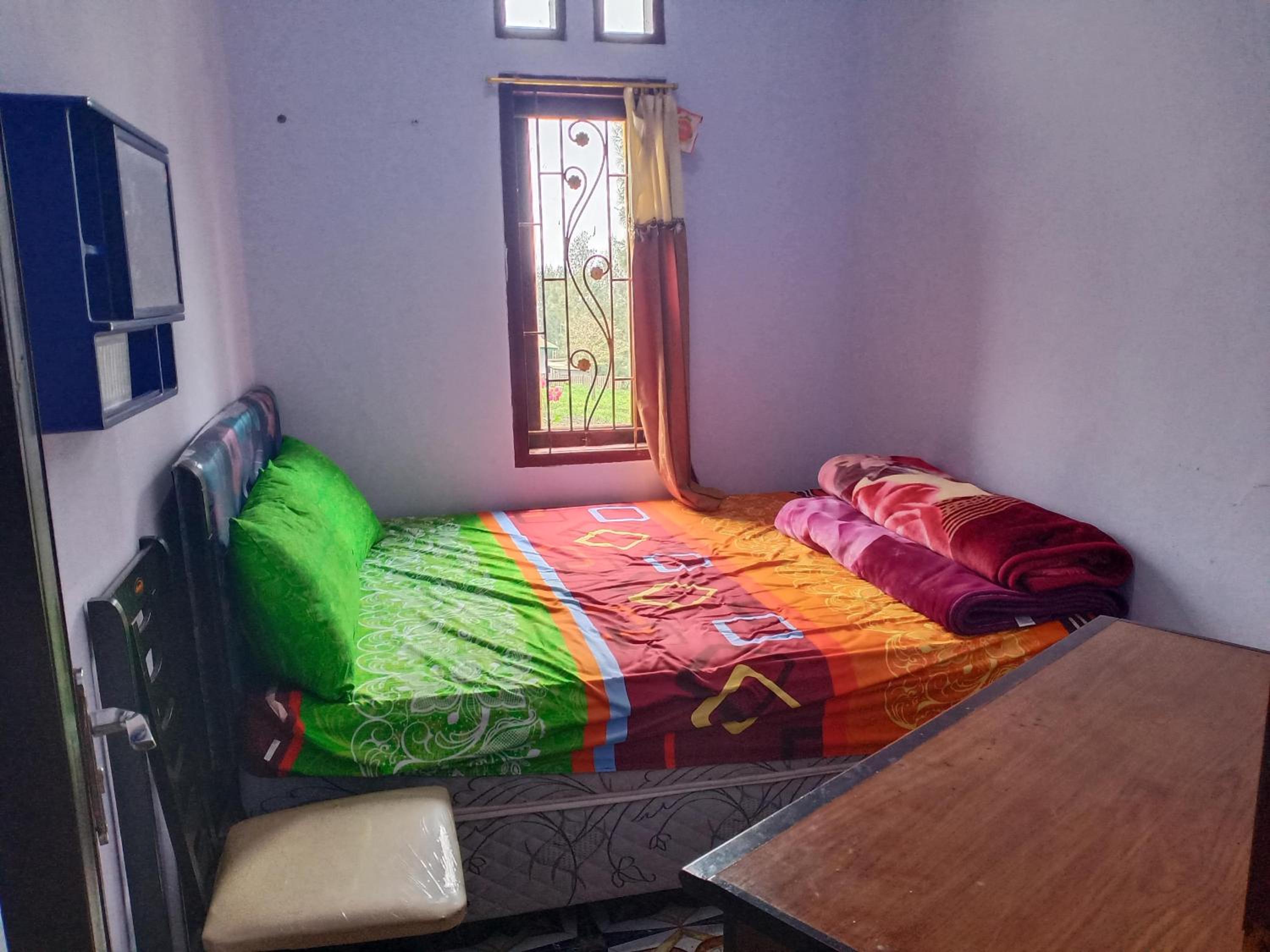 Standard Double Room - Photo 9