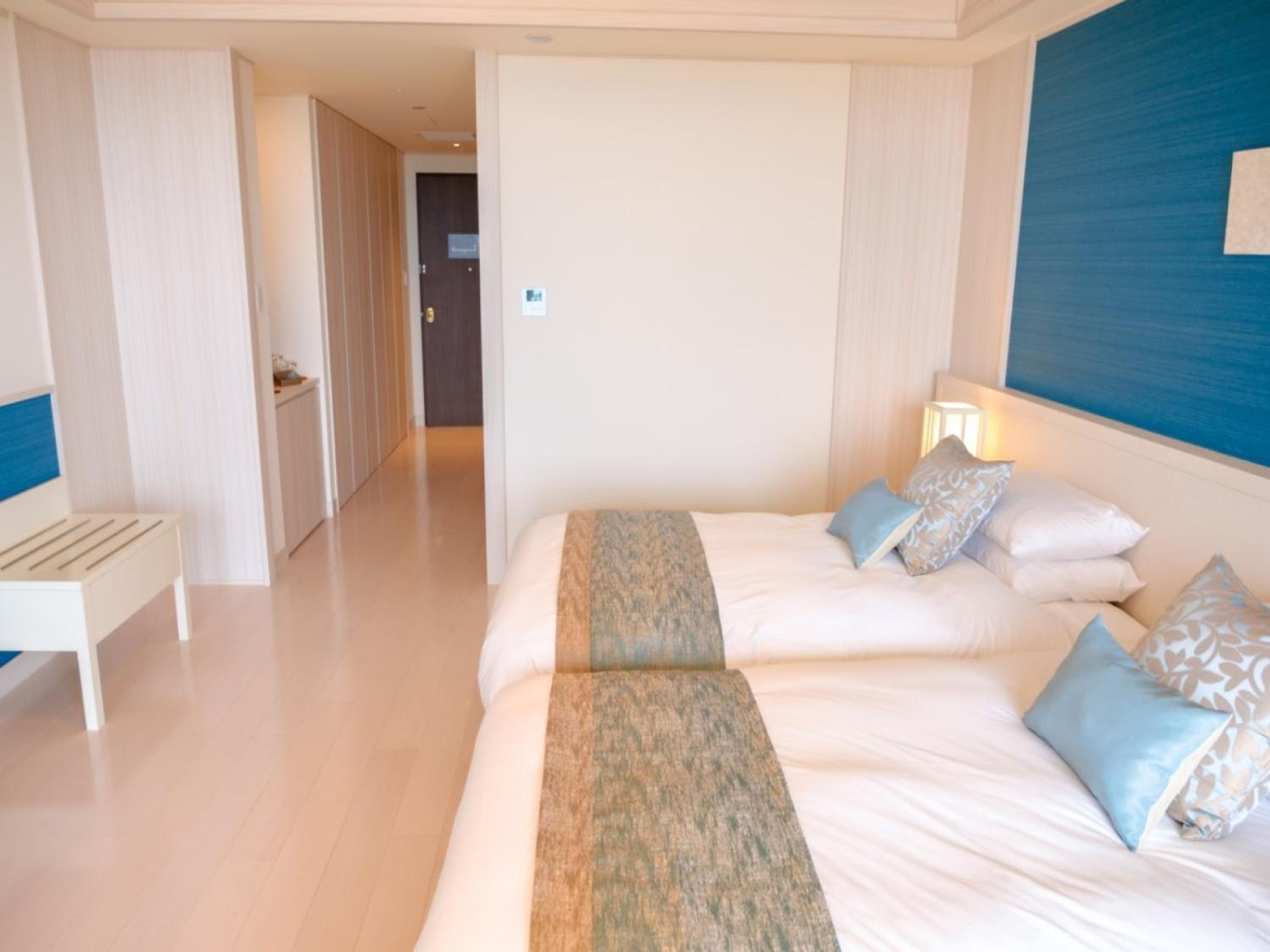 Deluxe Twin Room - Photo 21