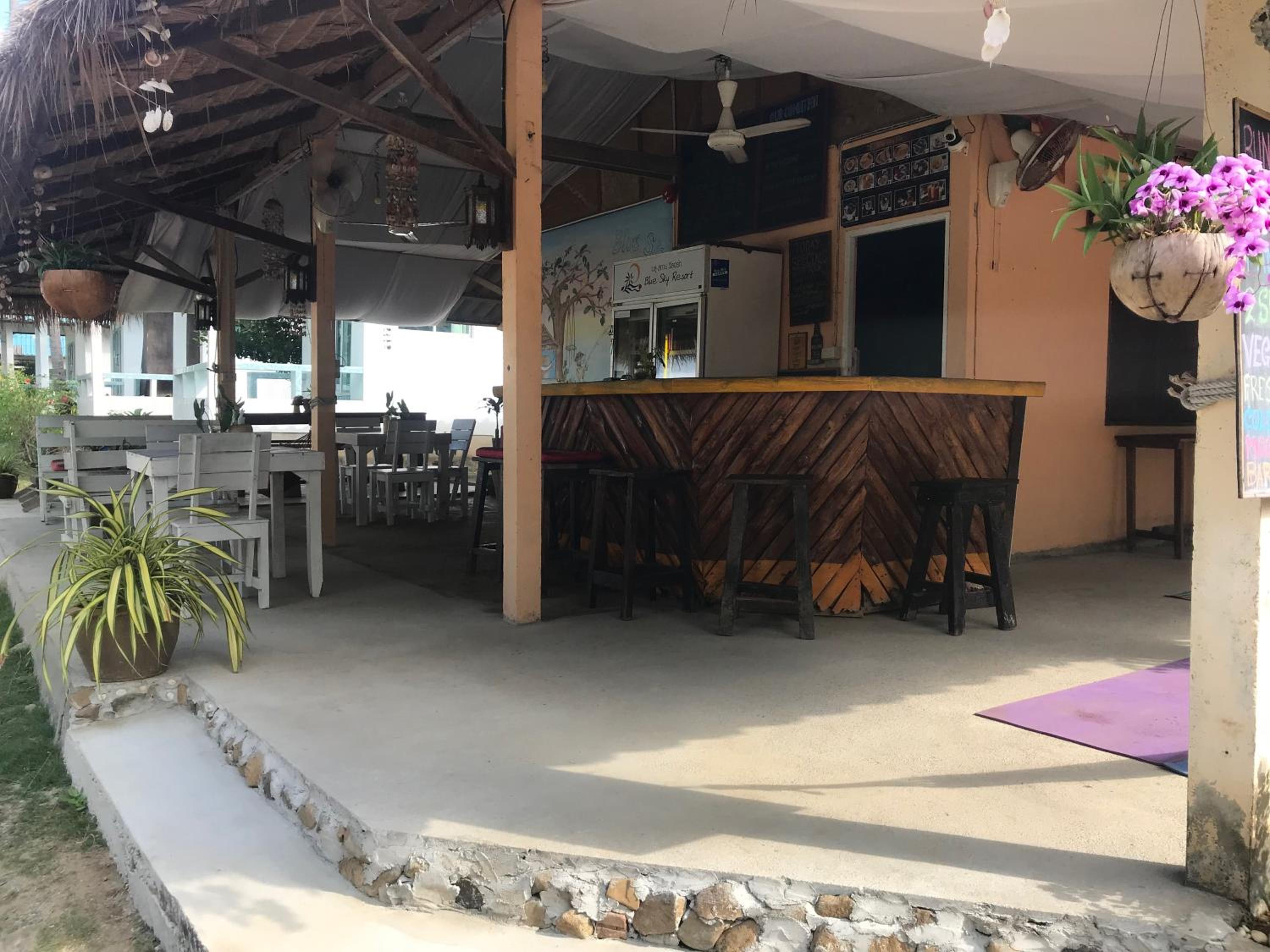 Bungalow with Fan - Photo 3