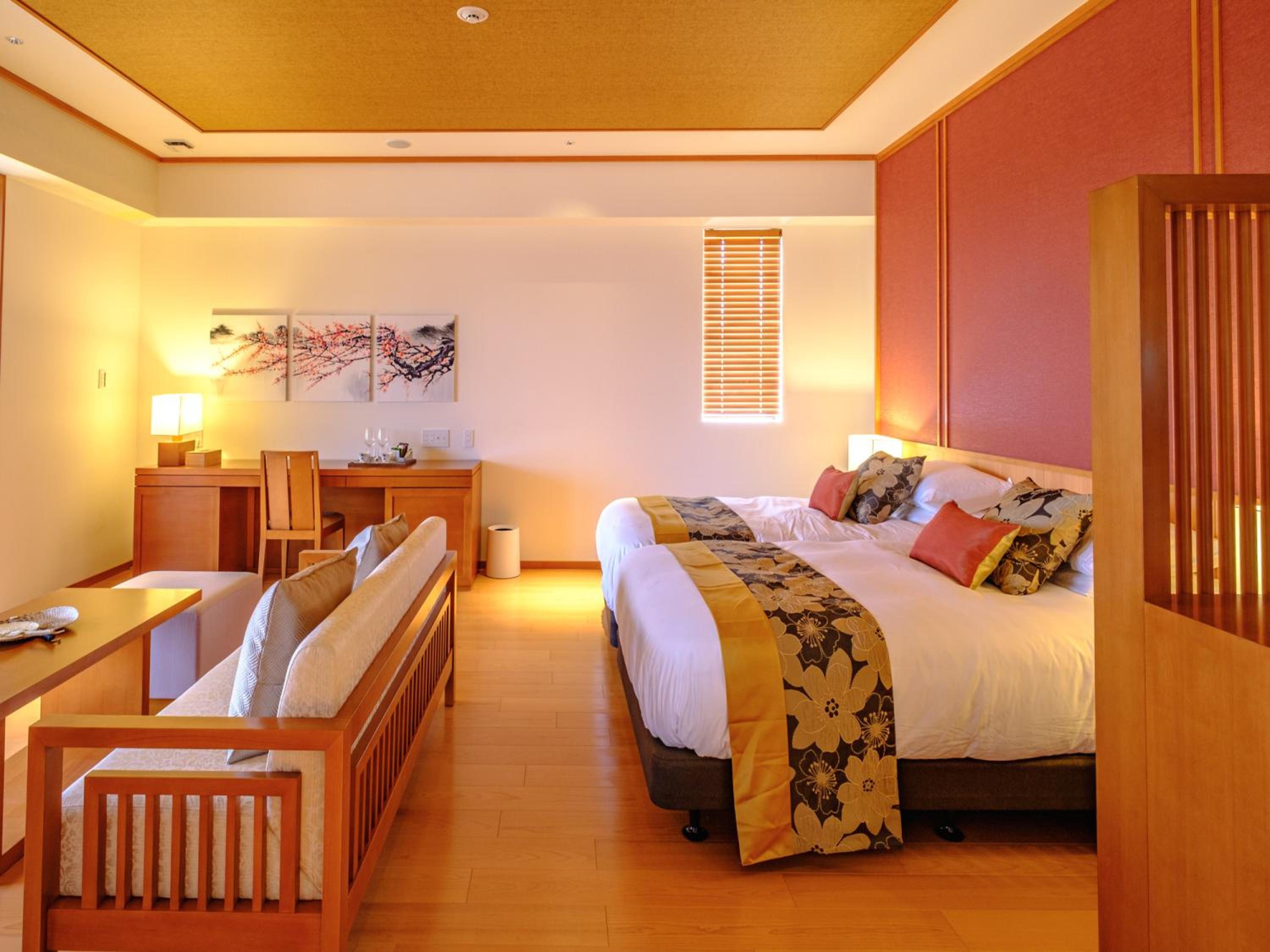 Villa with Private Pool - Photo 10