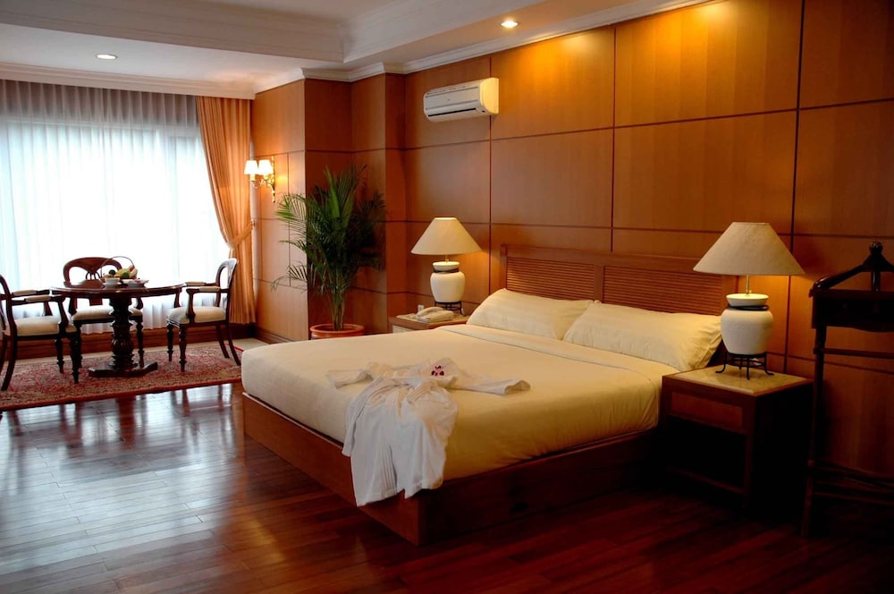 Deluxe Room - Photo 1