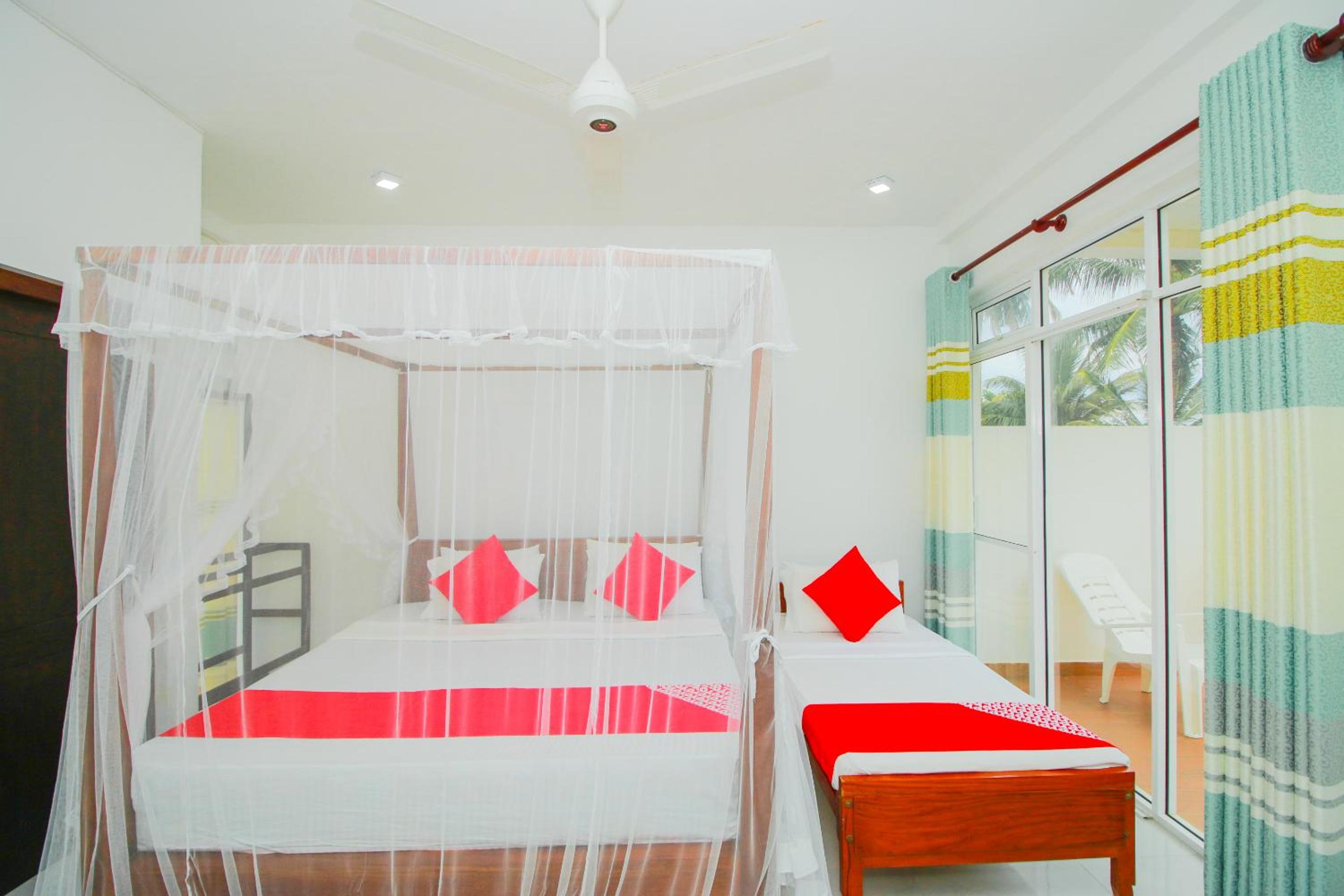 Triple Room with Sea View photo 1
