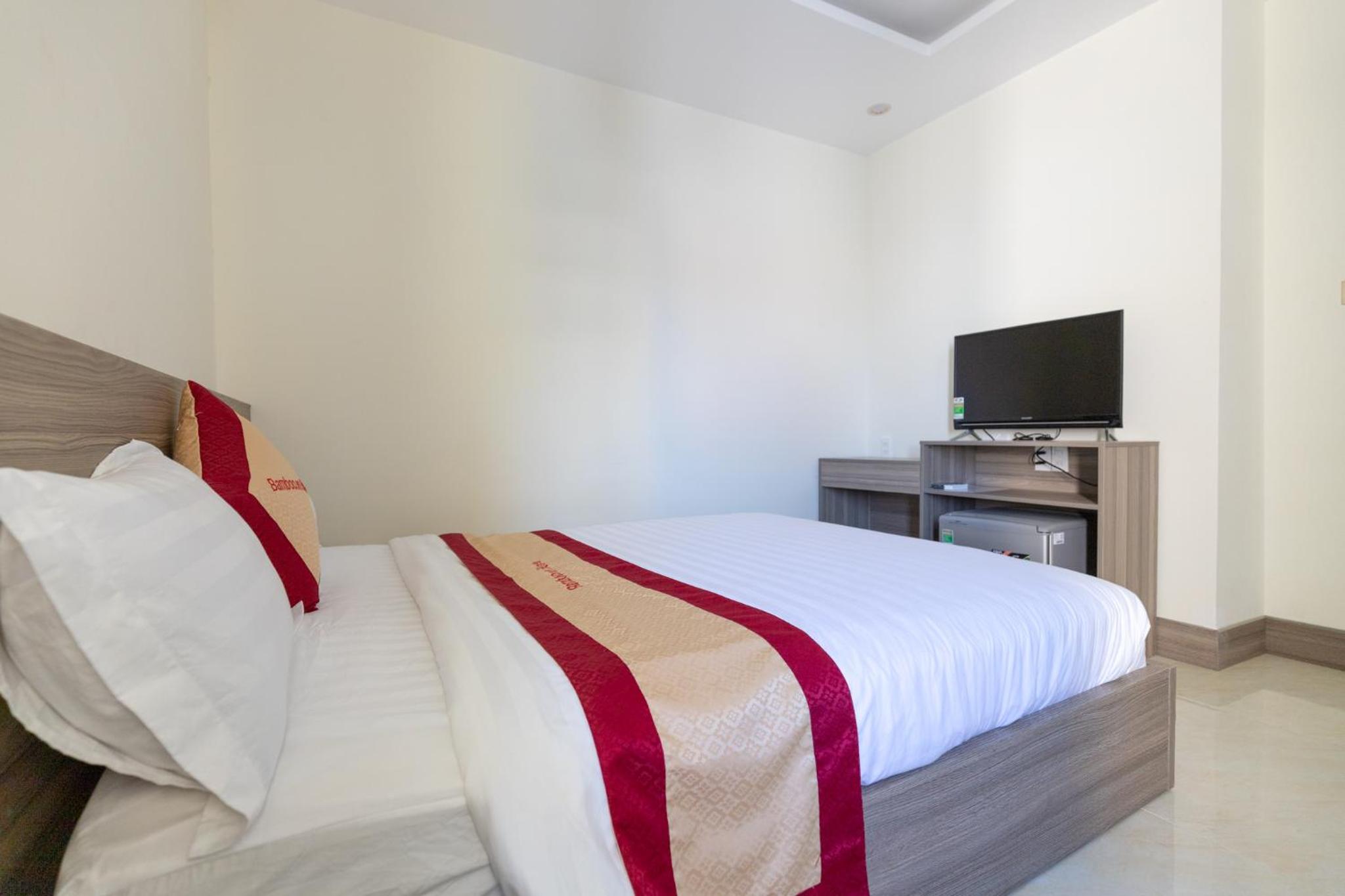 Standard Double Room - Photo 9