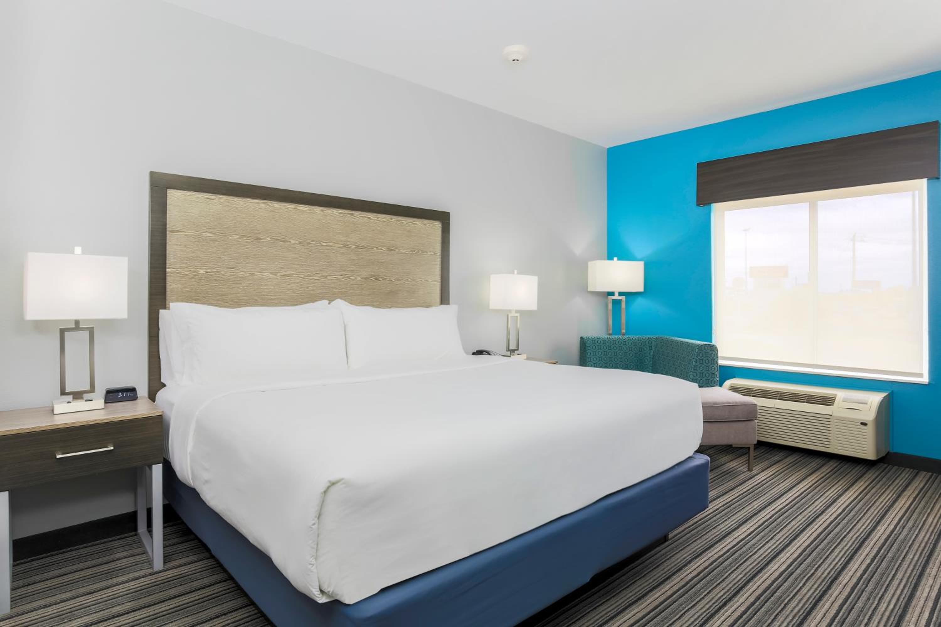 Suite - Mobility Access/Hearing Accessible