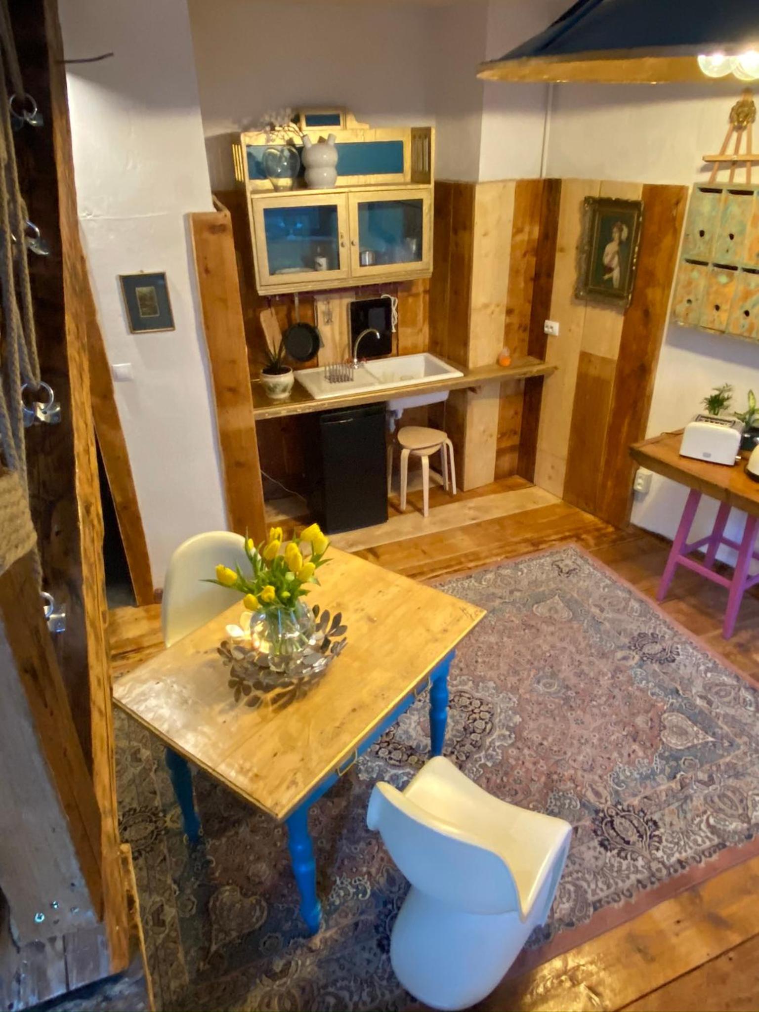 Apartment - Split Level - Photo 8