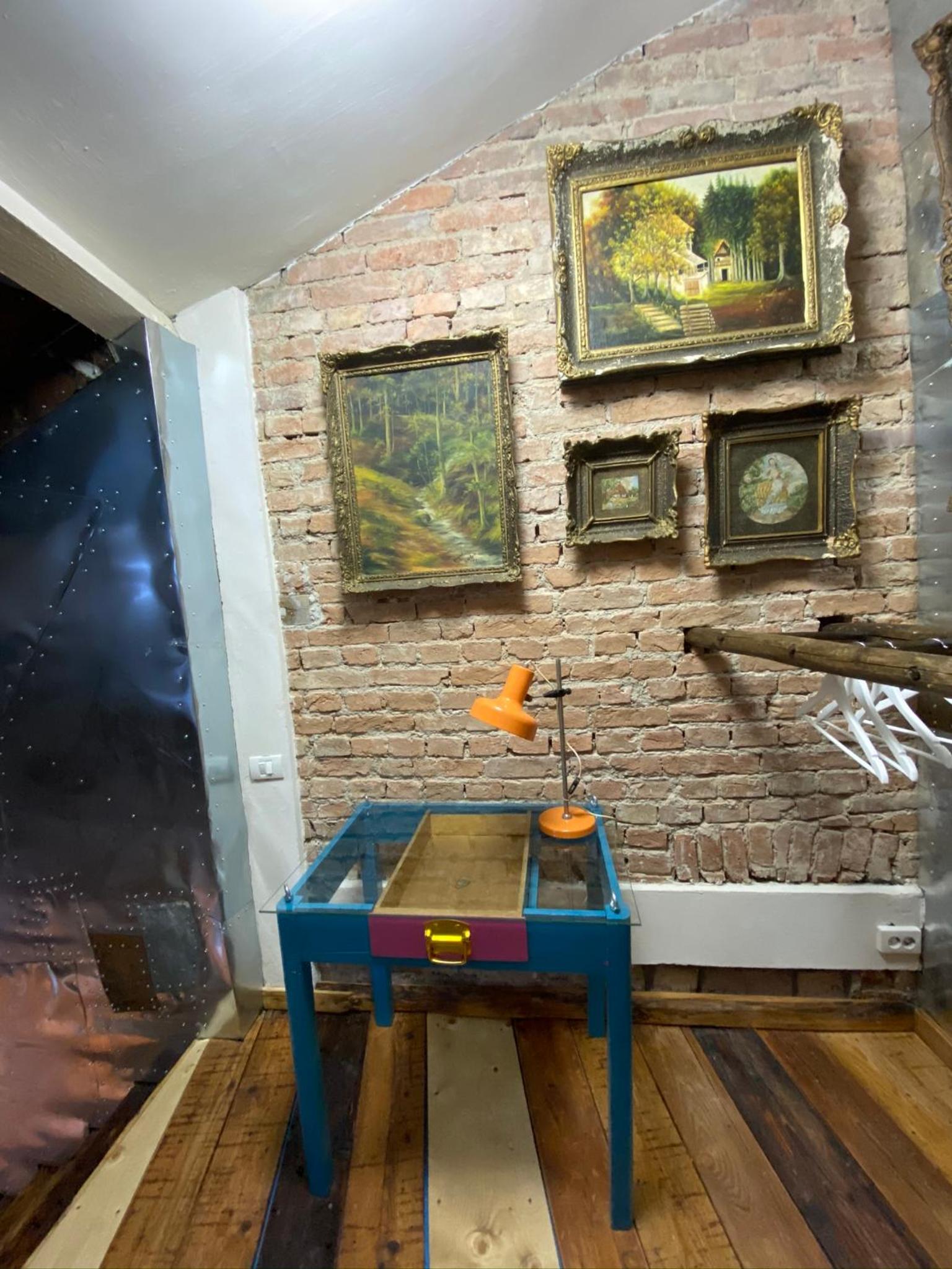 Apartment - Split Level - Photo 23