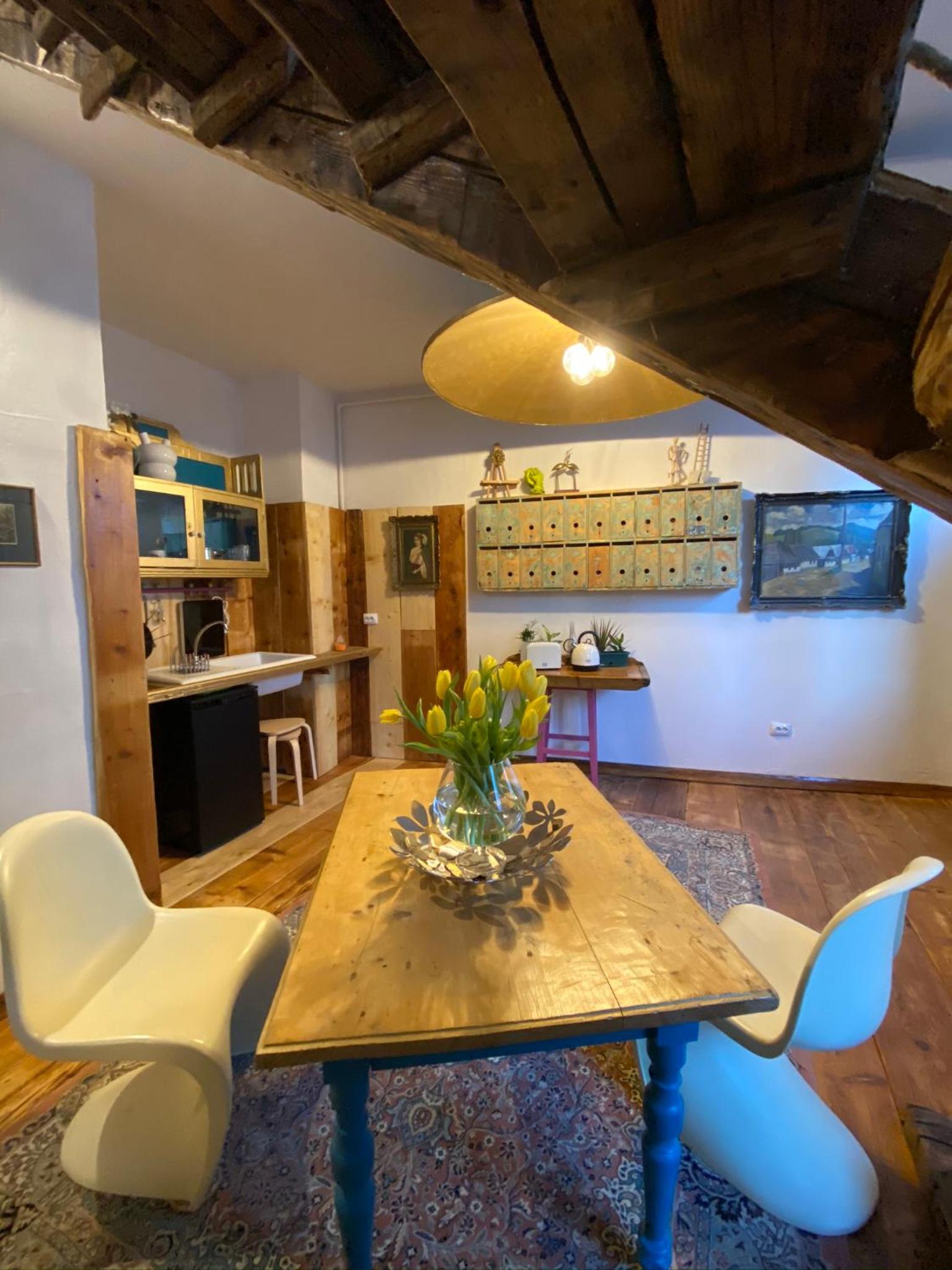 Apartment - Split Level - Photo 6