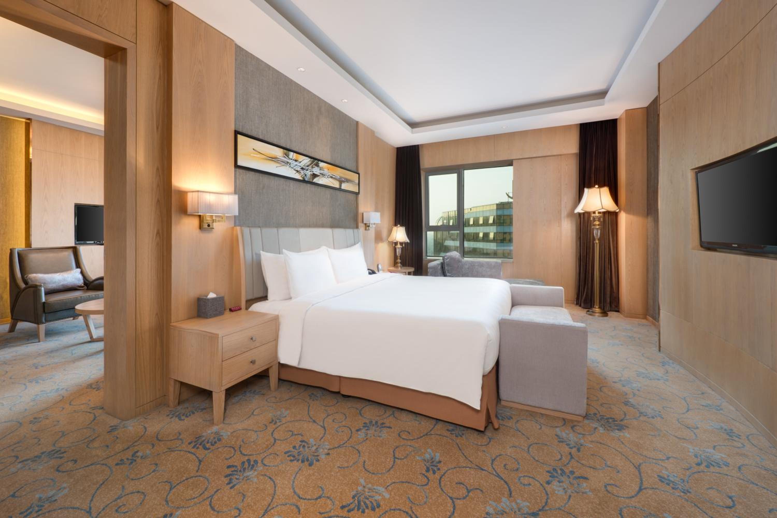 One-Bedroom King Suite