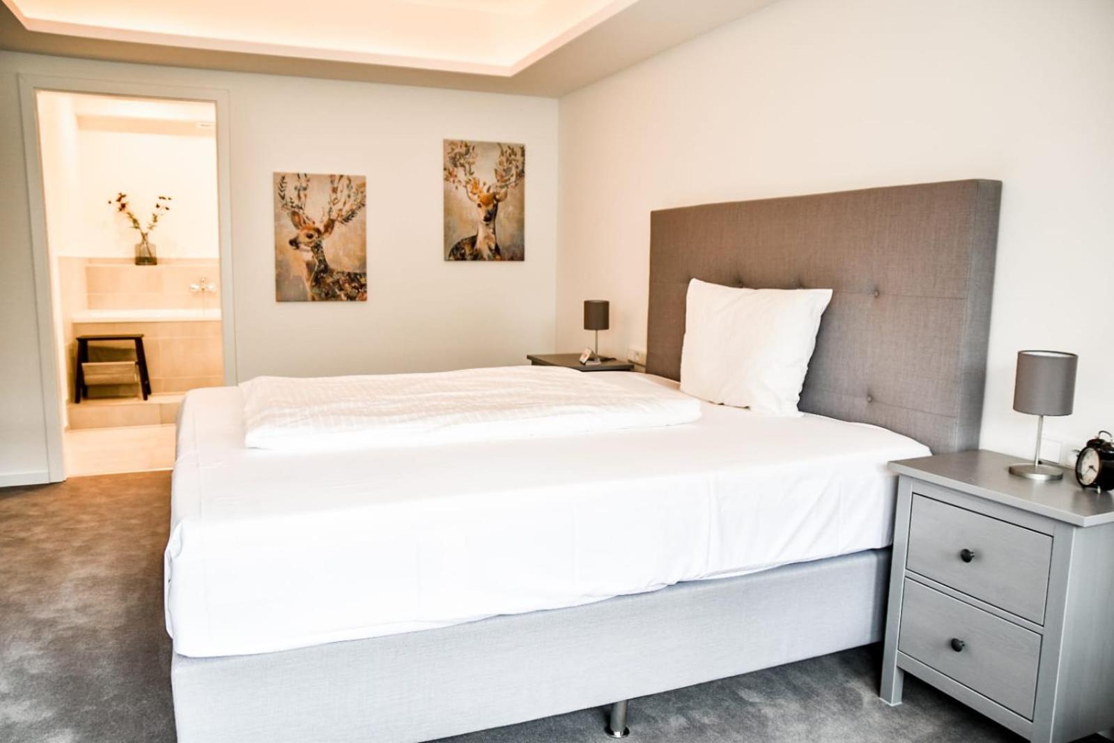 Duplex Suite - Photo 16