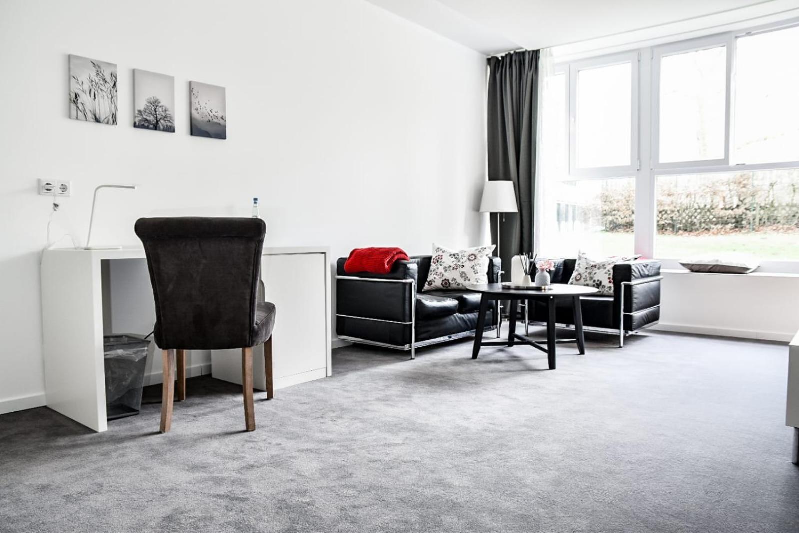 Duplex Suite - Photo 21