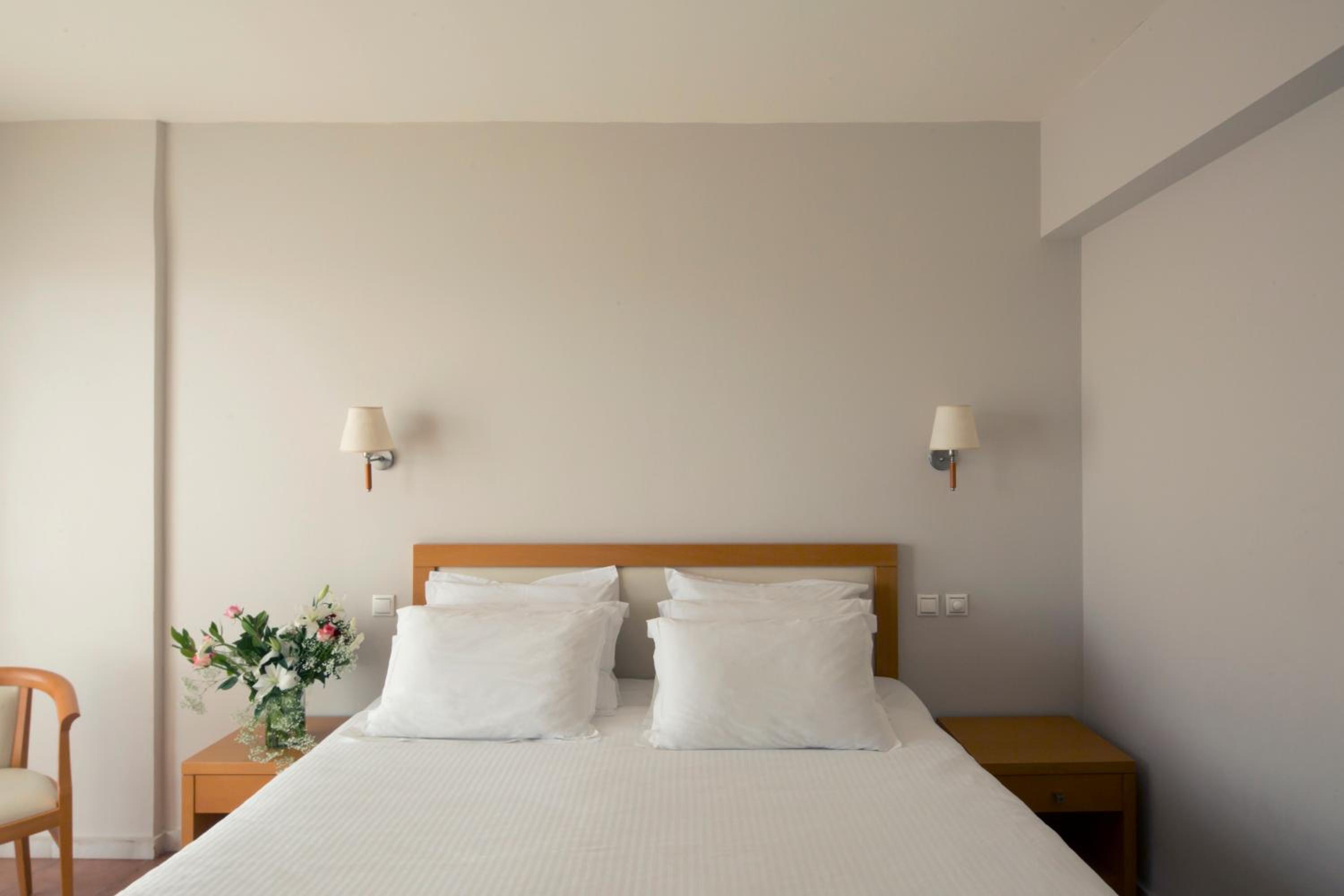 Double or Twin Room - Photo 1