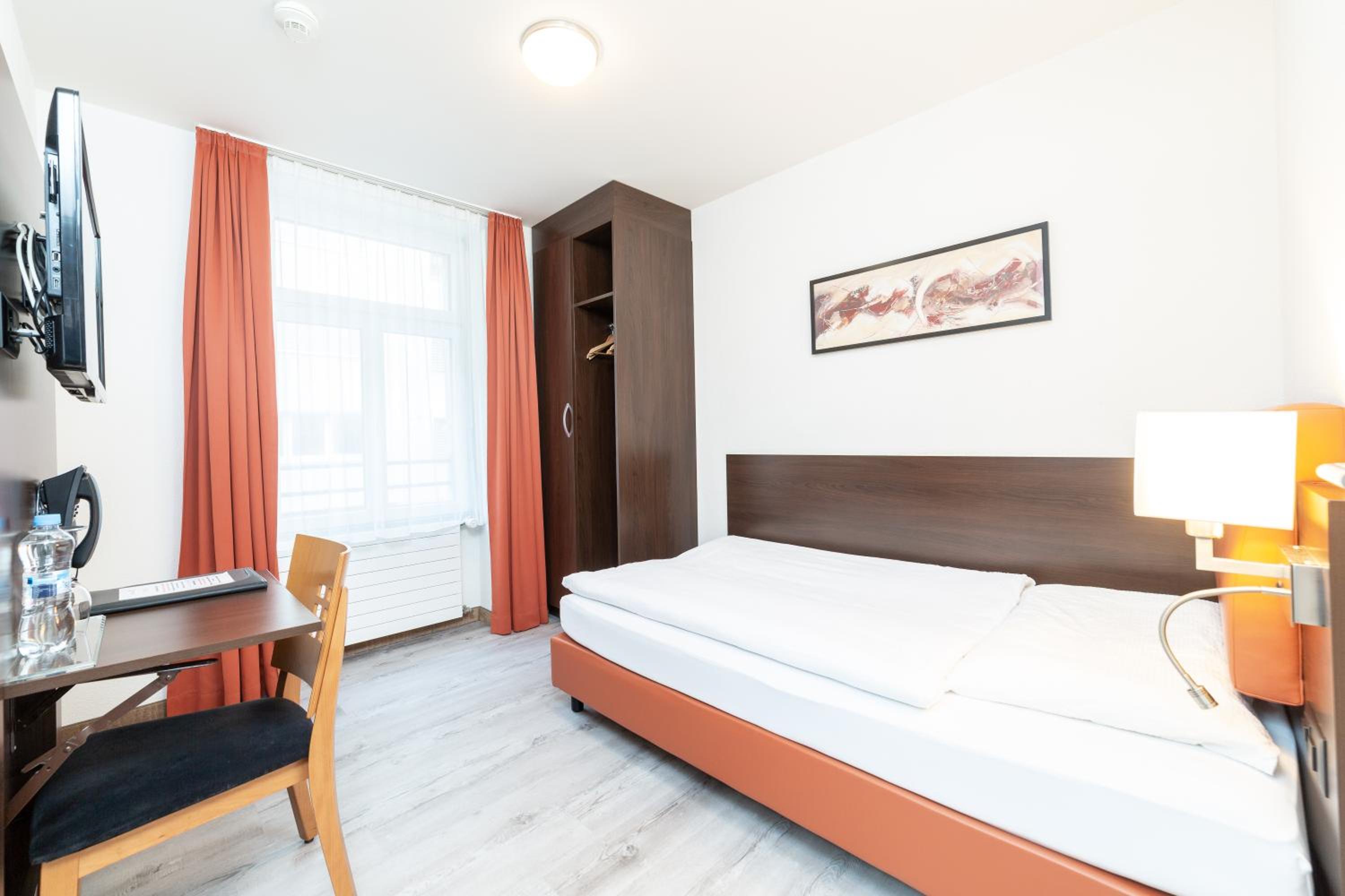 Deluxe Single Room photo 1