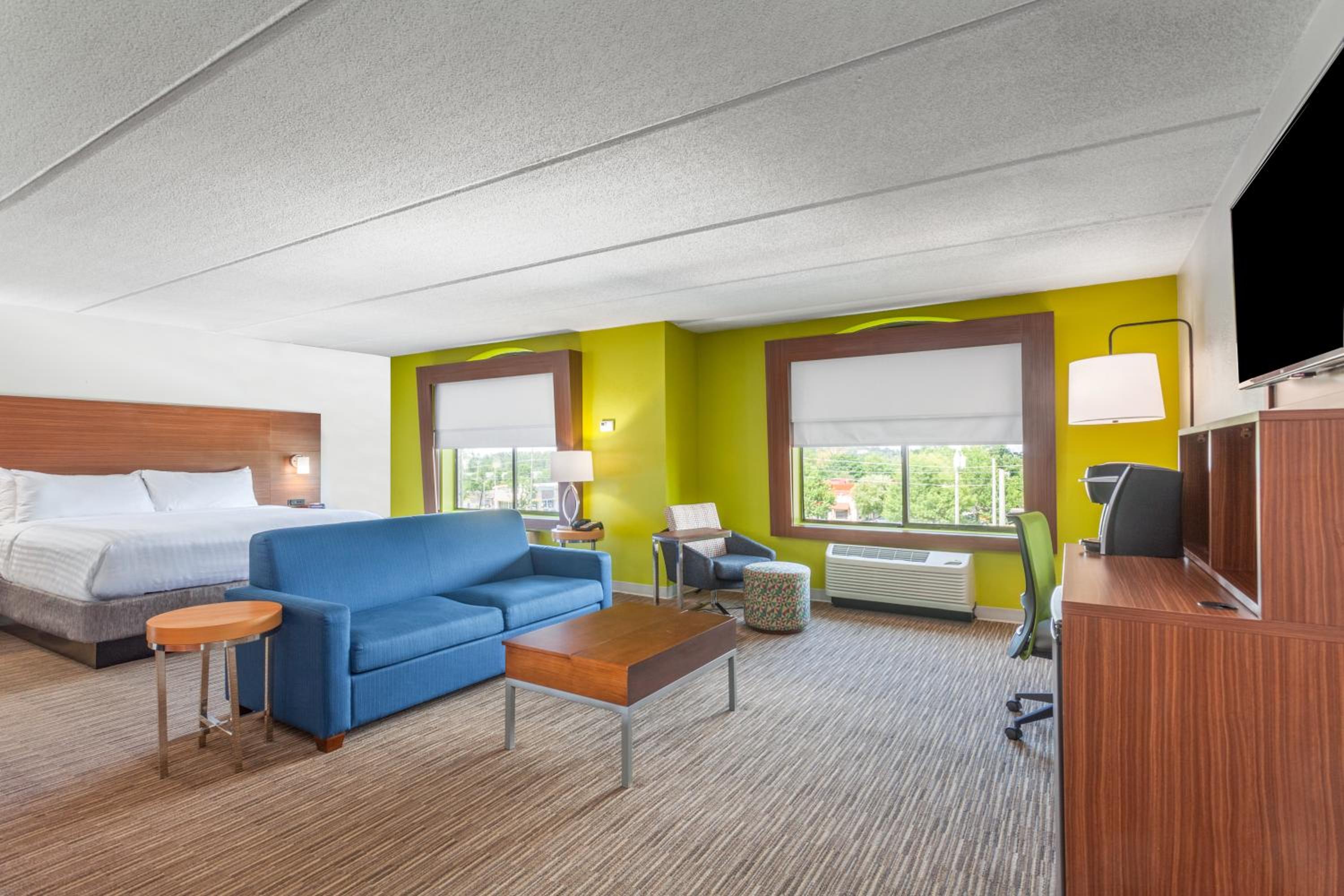 King Suite - Photo 1