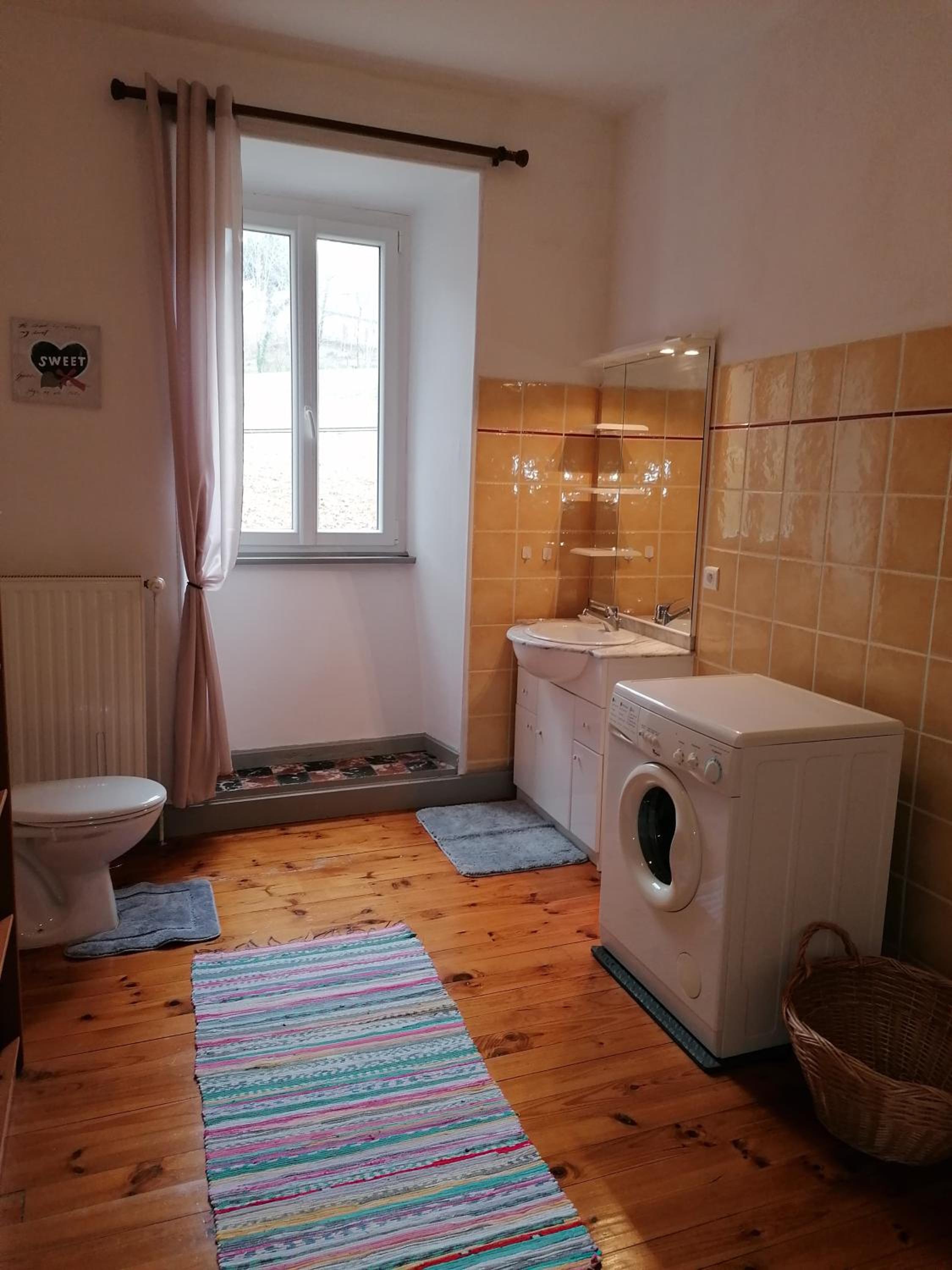 Holiday Home (8 Adults) - Photo 3