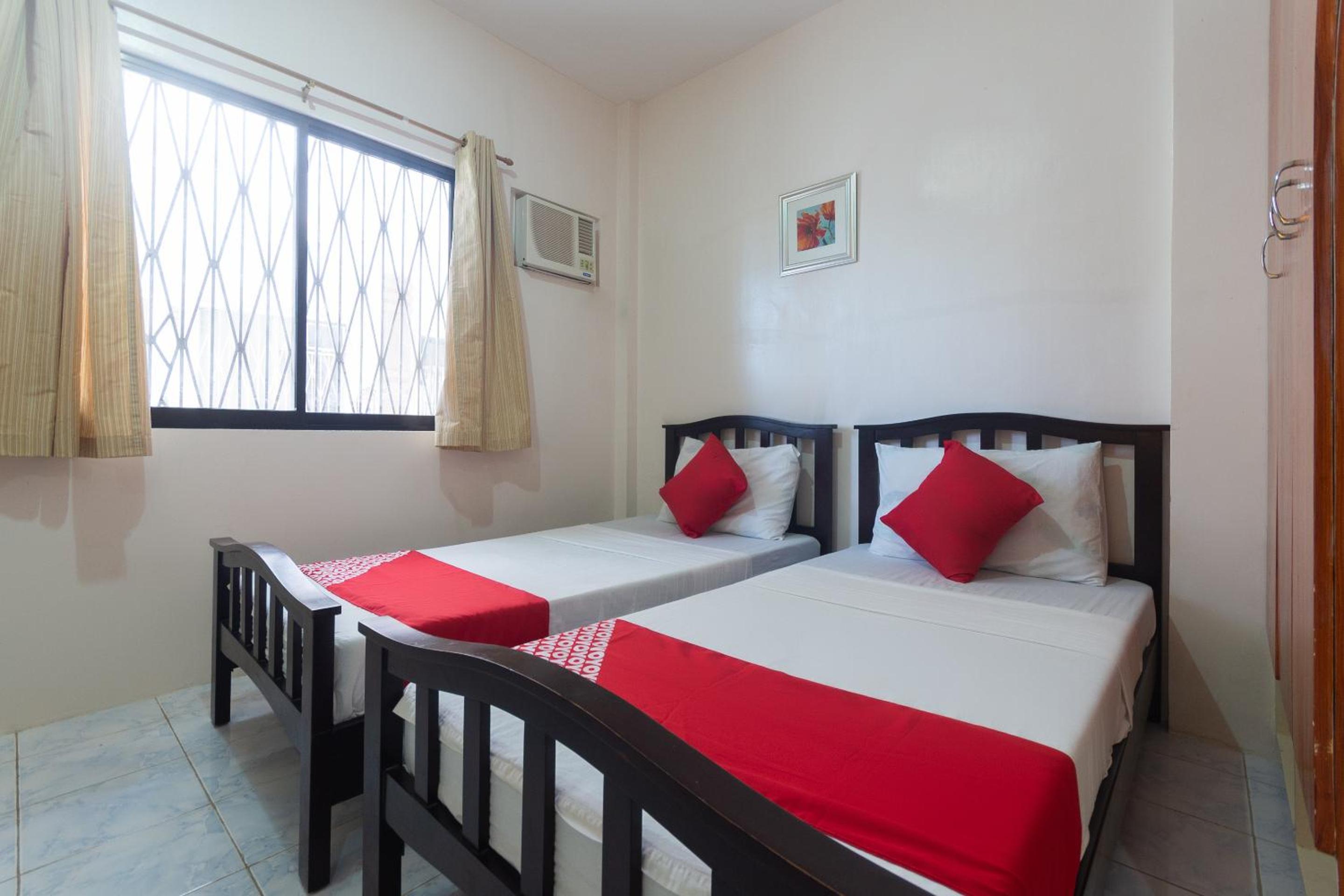 Standard Twin Room - Photo 4