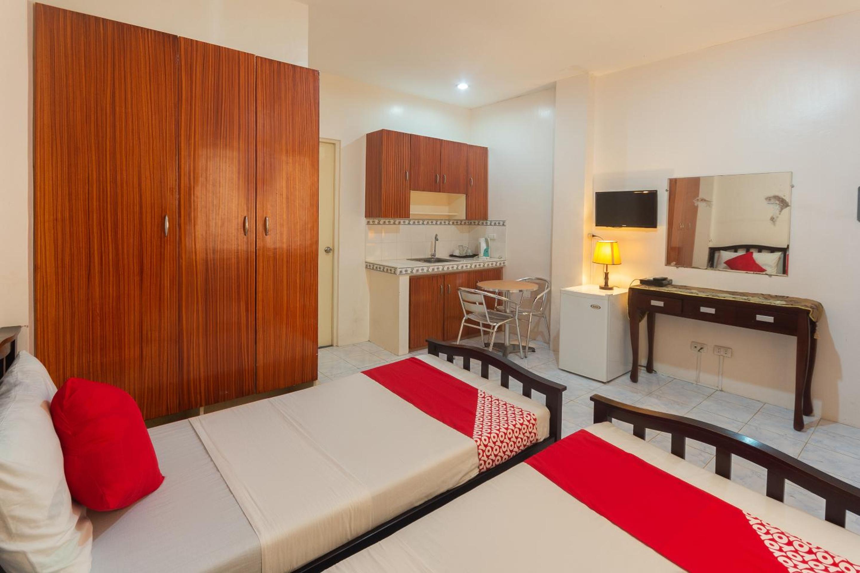 Standard Twin Room - Photo 2