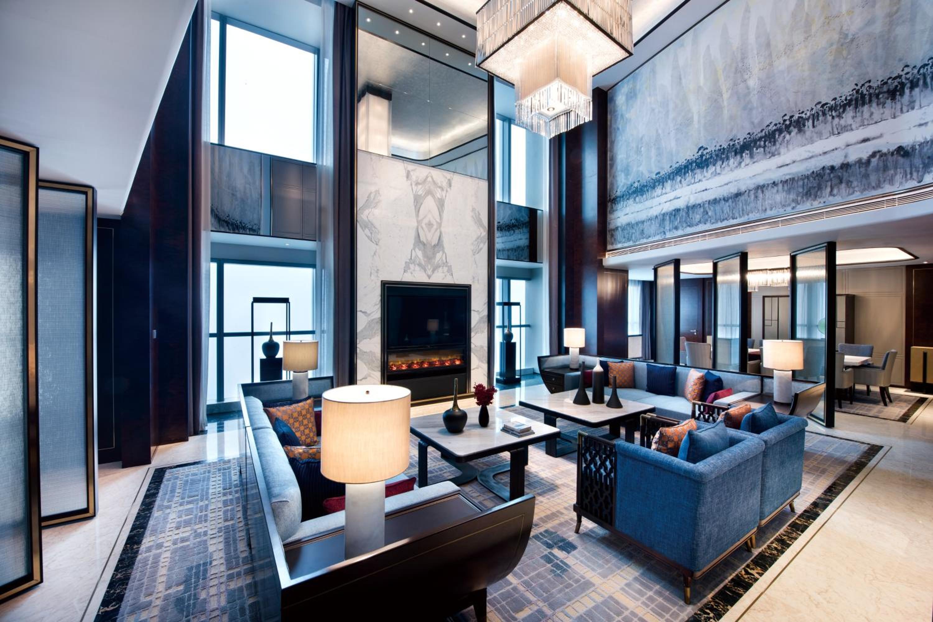 Junior King Suite