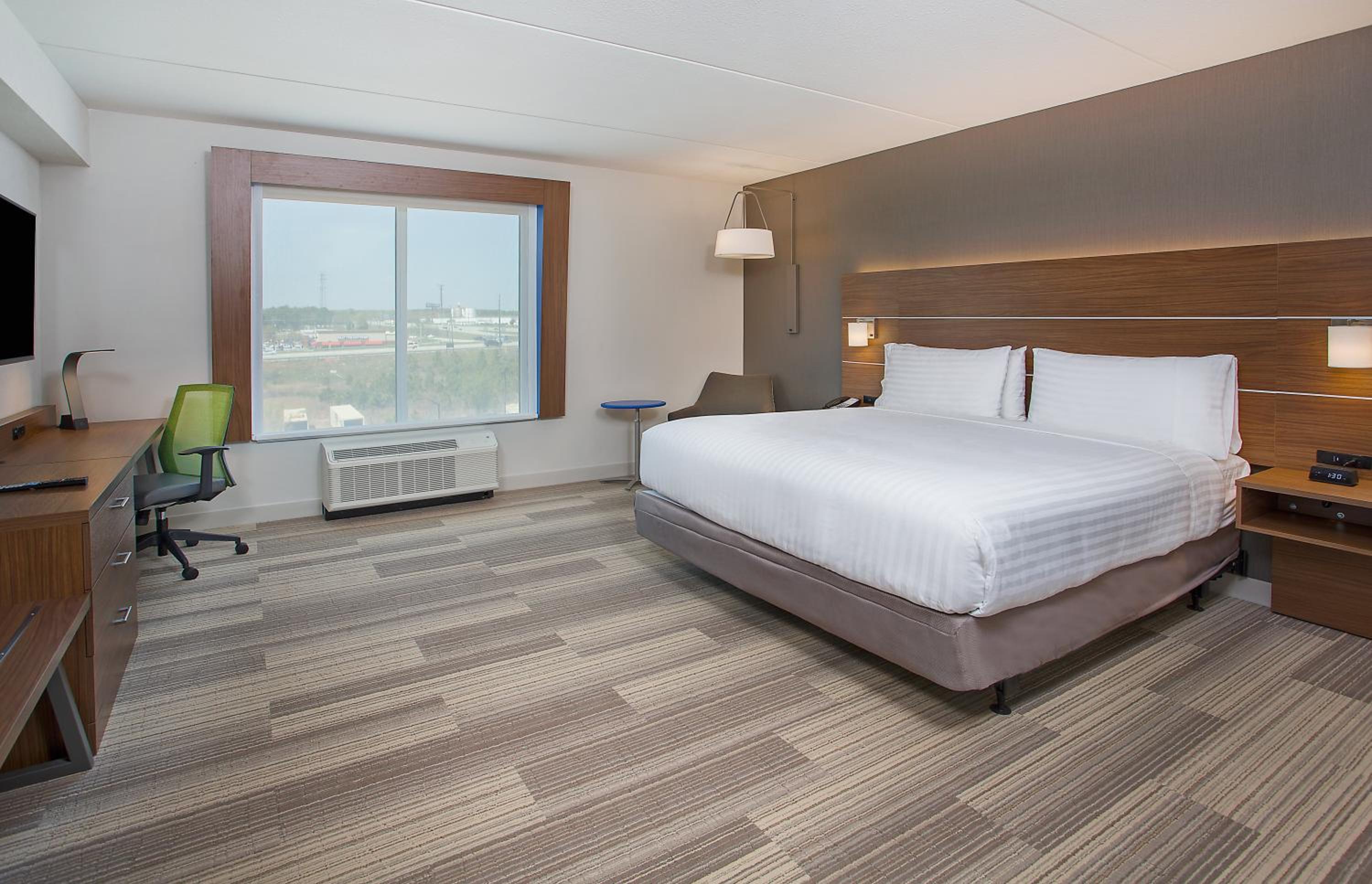 Standard King Room photo 2
