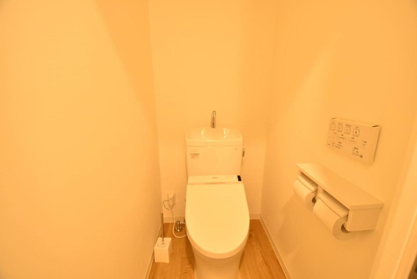 Quadruple Room with Private Bathroom photo 3