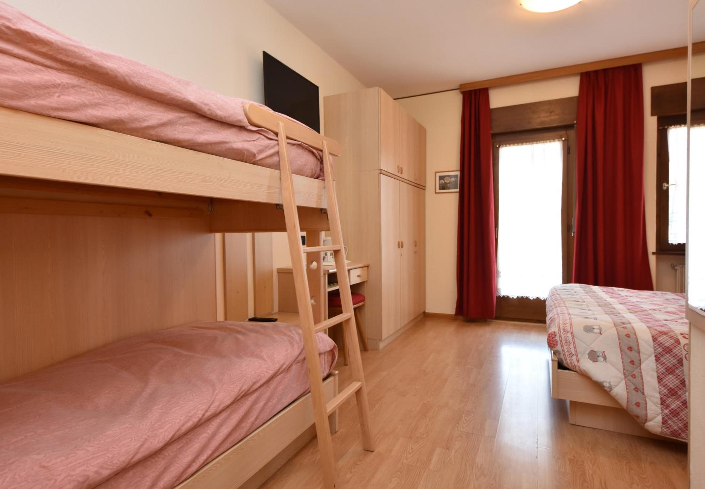 Comfort Quadruple Room - Photo 16