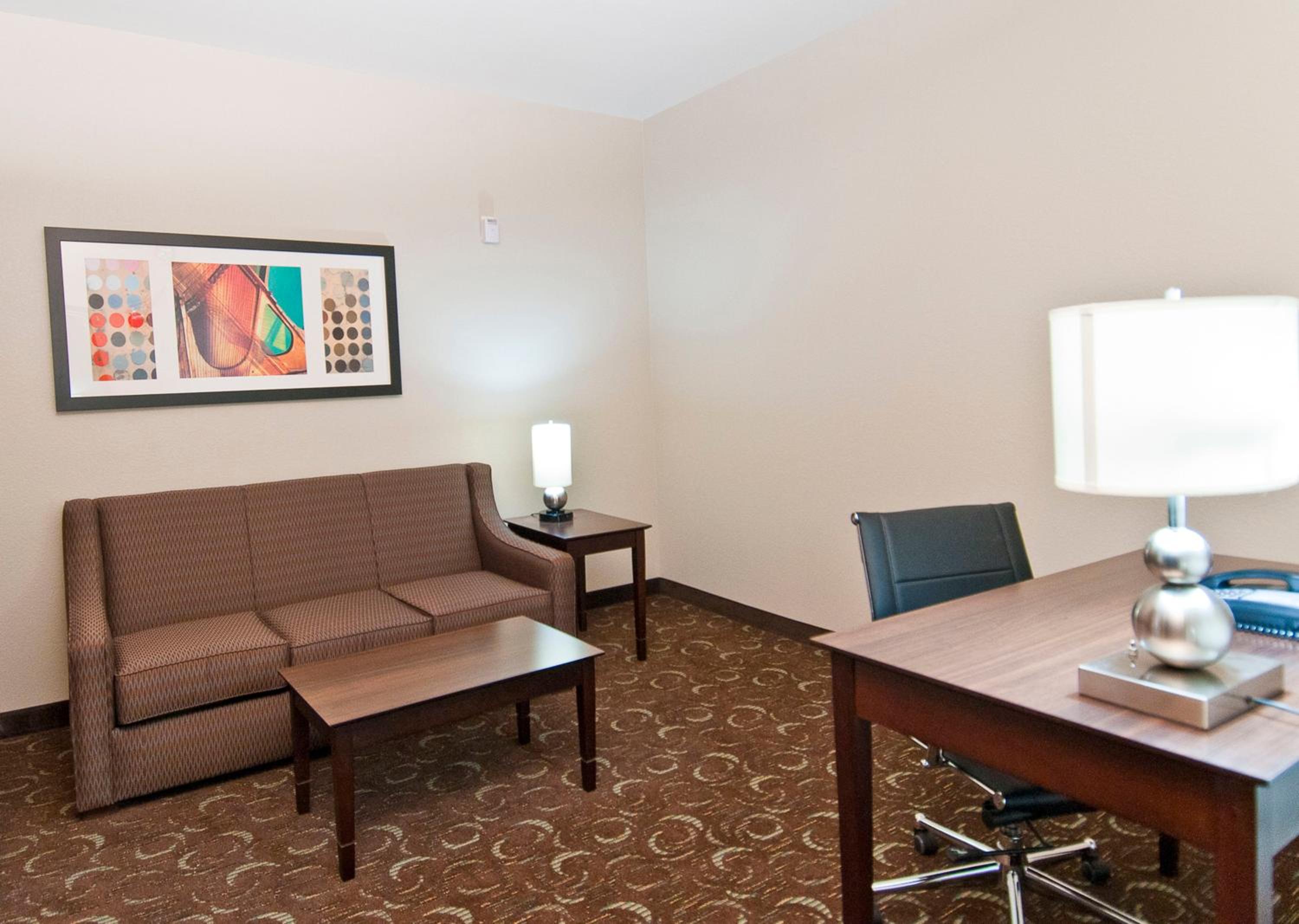 King Room - Hearing Accessible - Non-Smoking