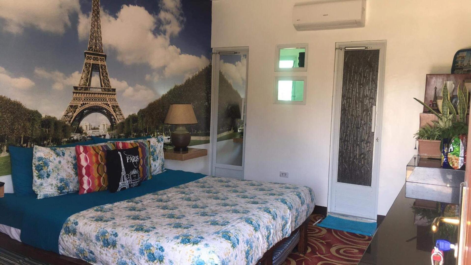 Deluxe King Room - Photo 3