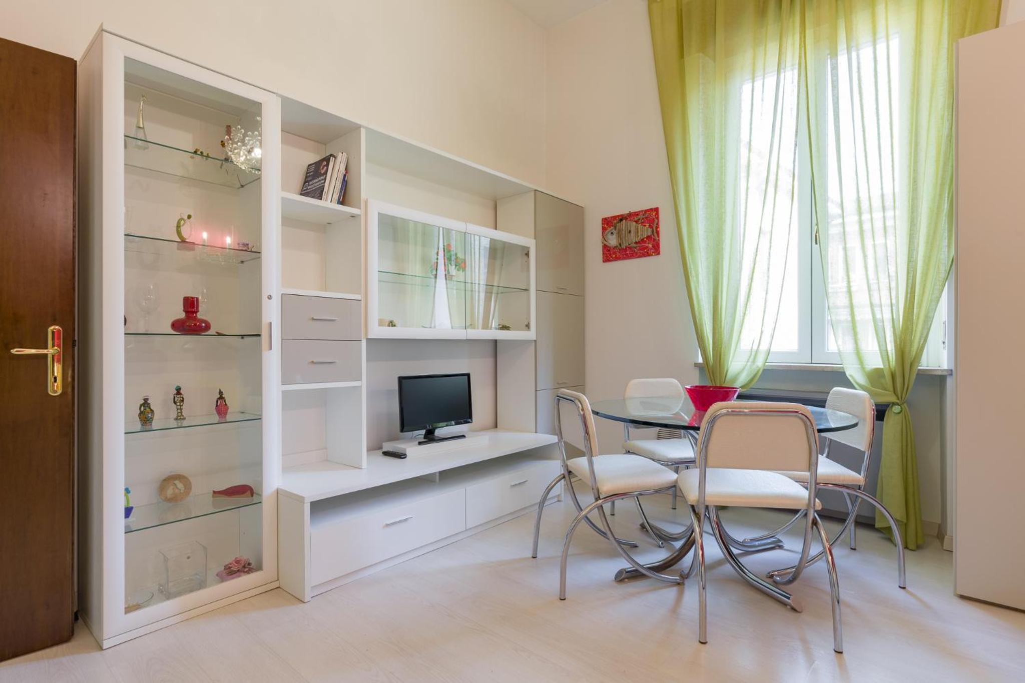 One-Bedroom Apartment - Photo 17