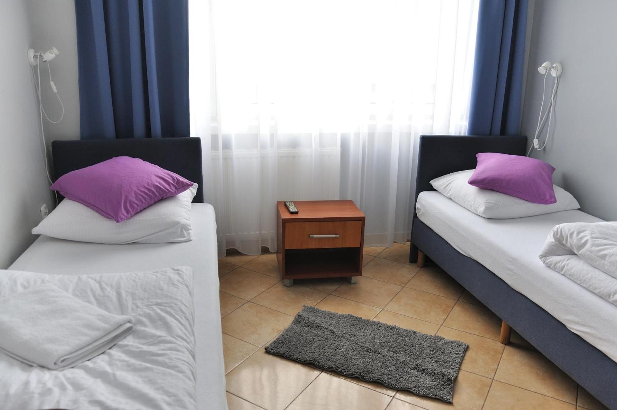 Double or Twin Room - Photo 14