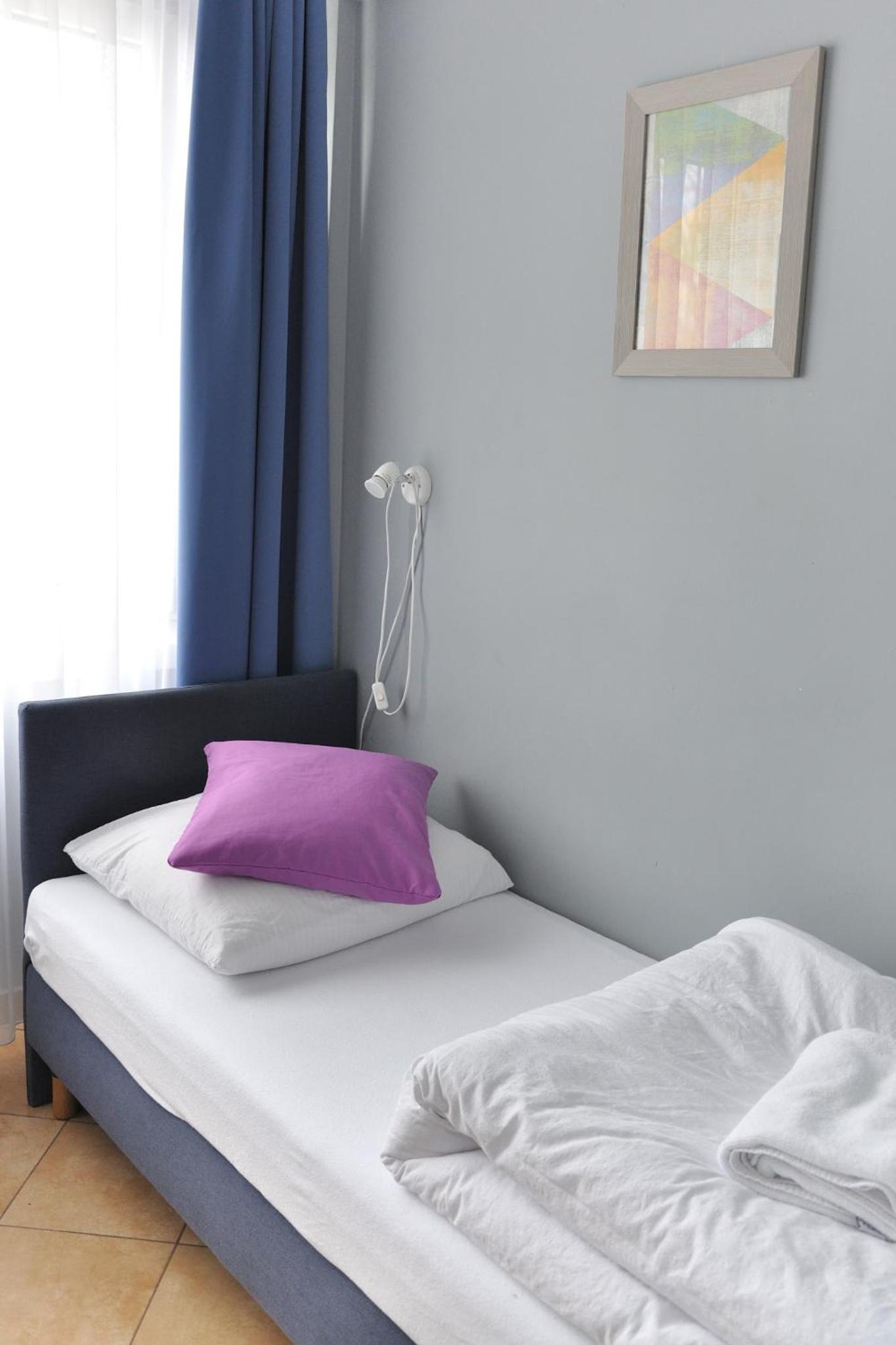 Double or Twin Room - Photo 13