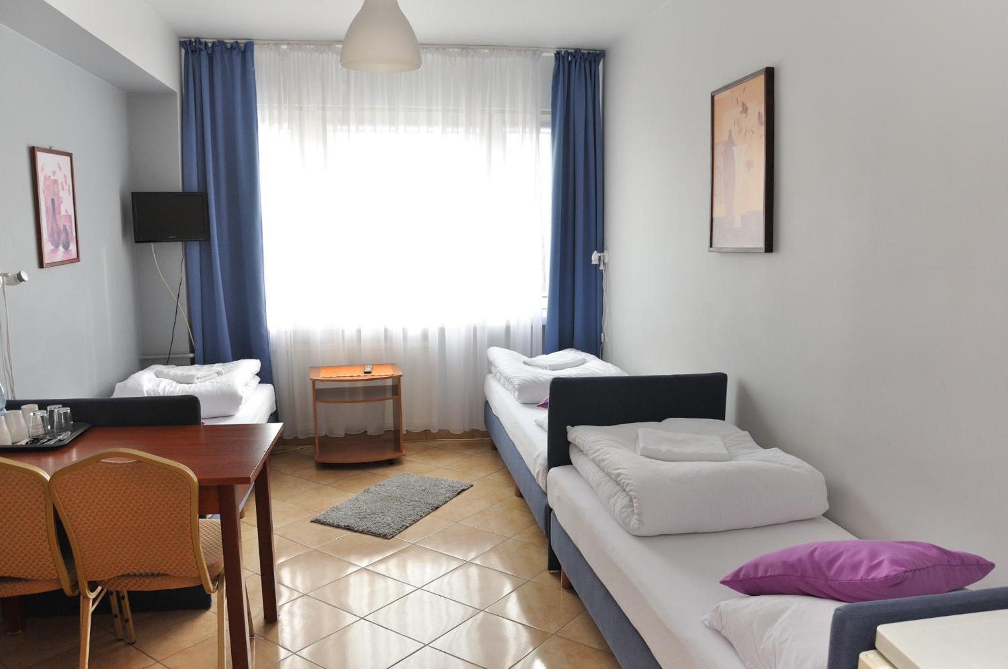 Triple Room - Photo 2