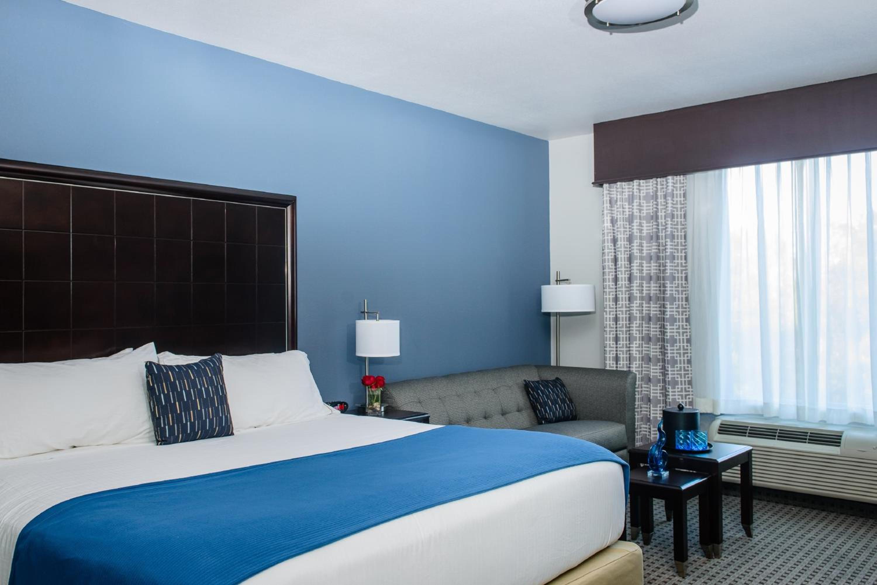 King Room - Hearing Accessible