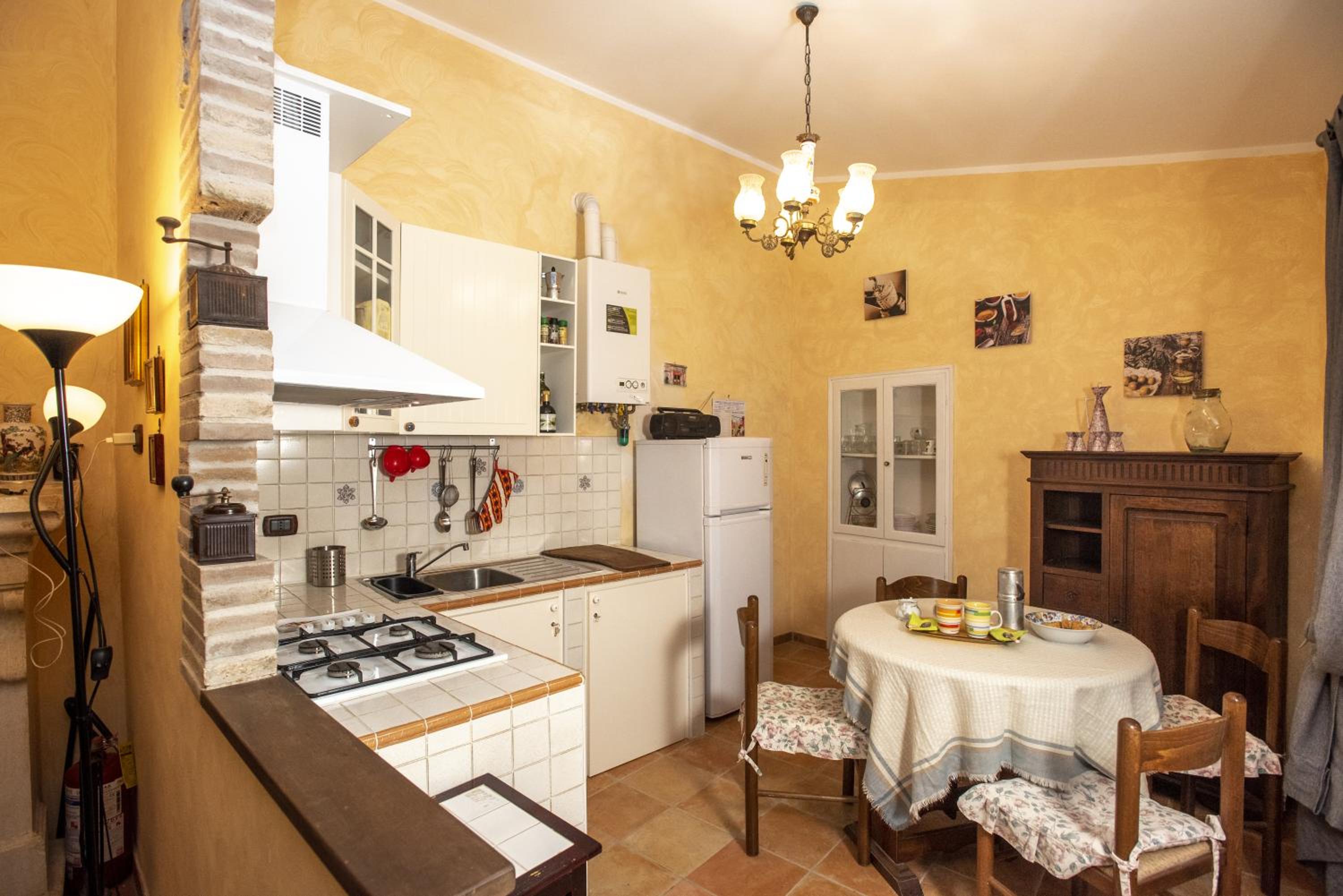 One-Bedroom House - Photo 10