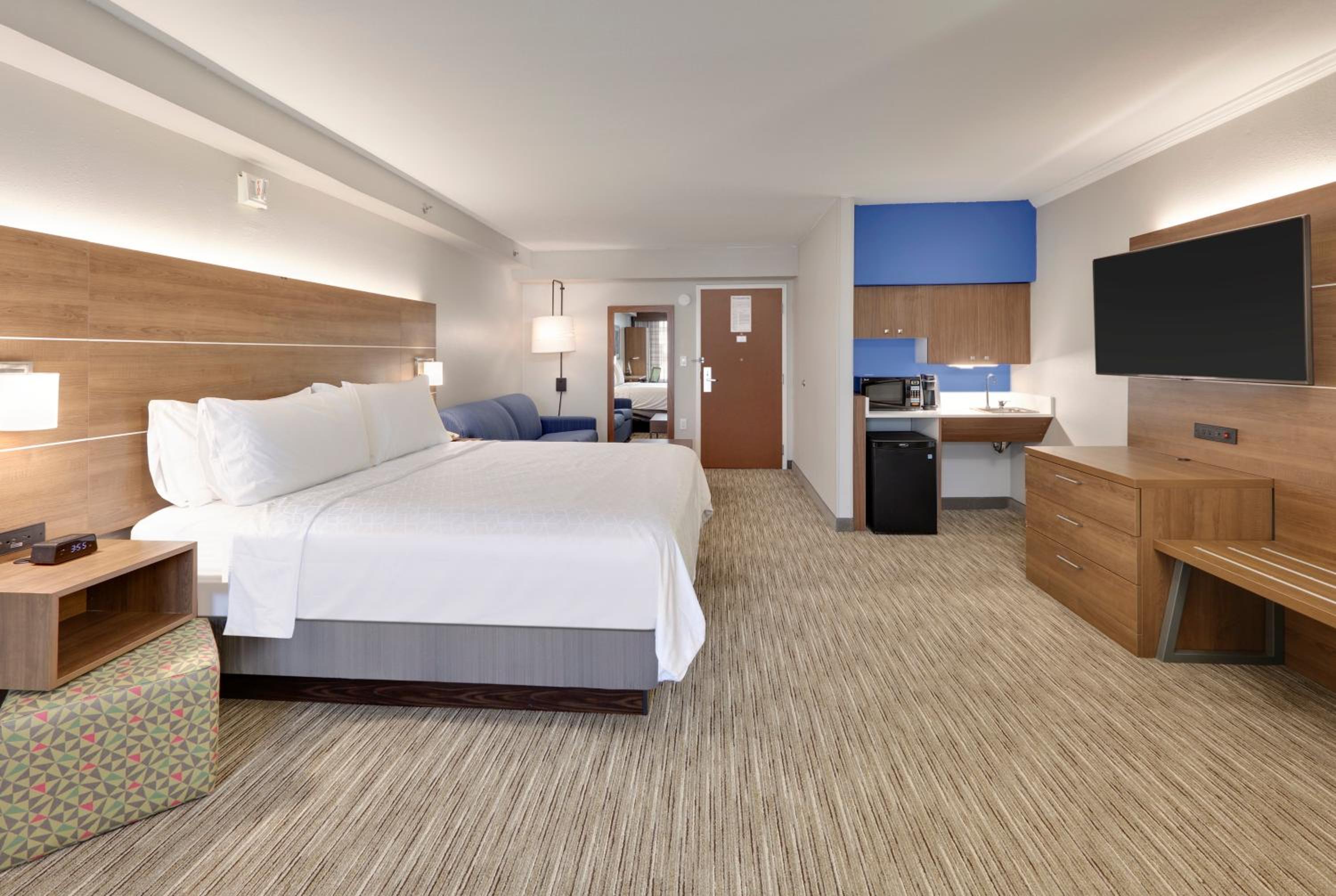 King Suite - Photo 1